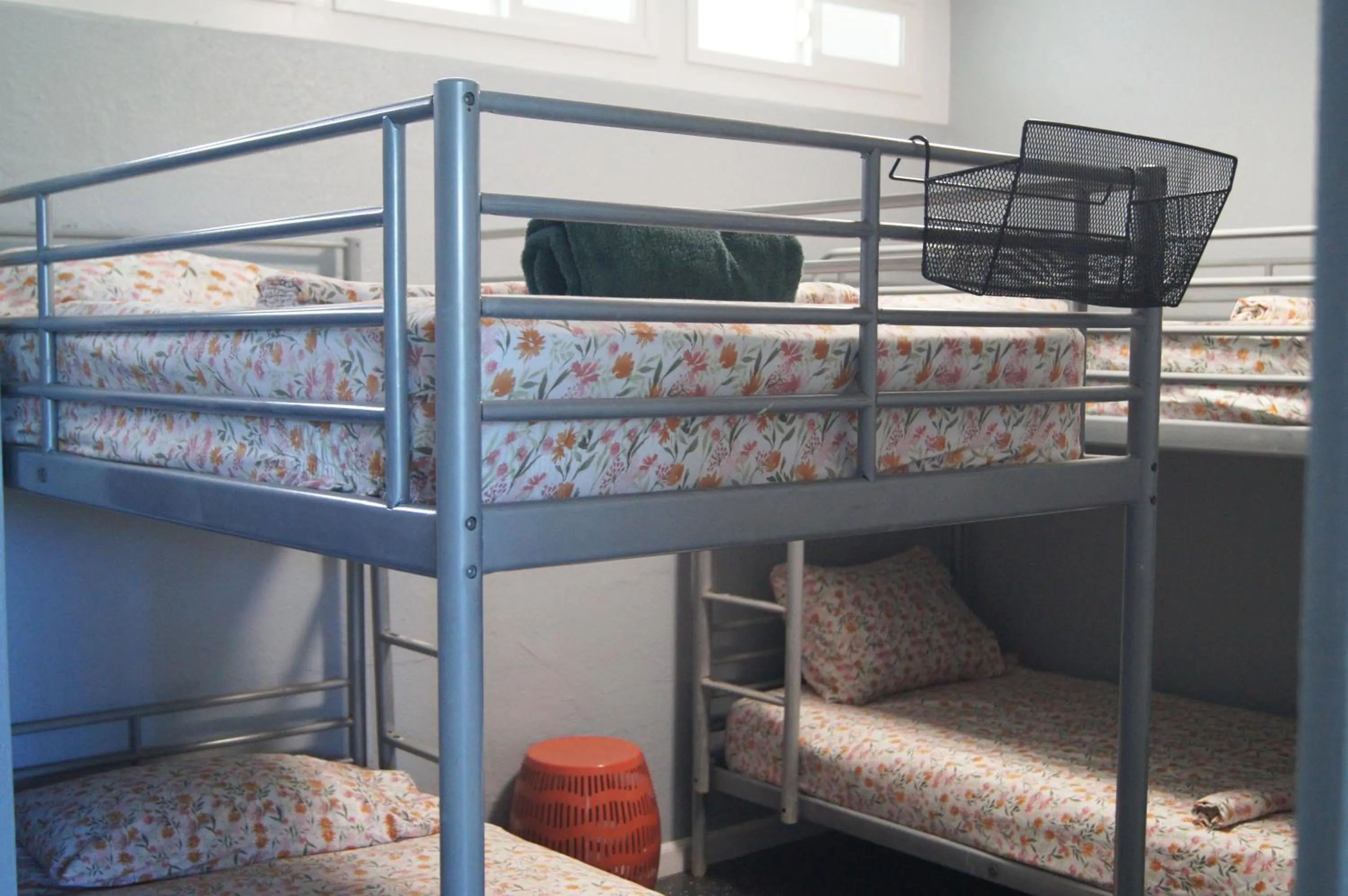 Bed in Polynesian Hostel Beach Club