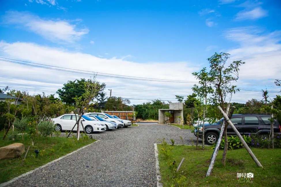 Parking in Lin's Forest
