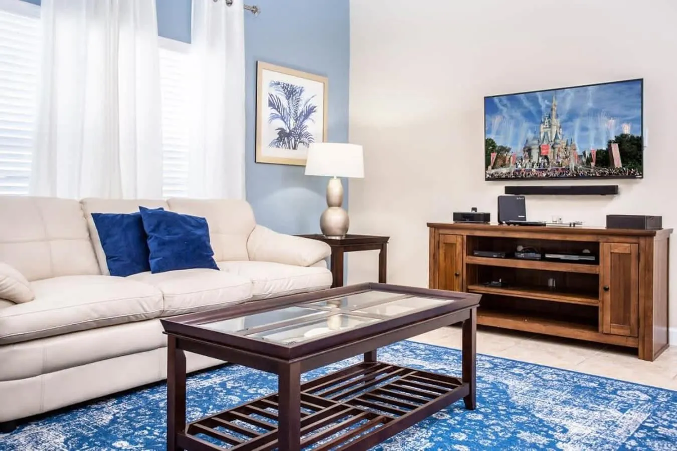 Five Bedrooms Home with Pool 4851