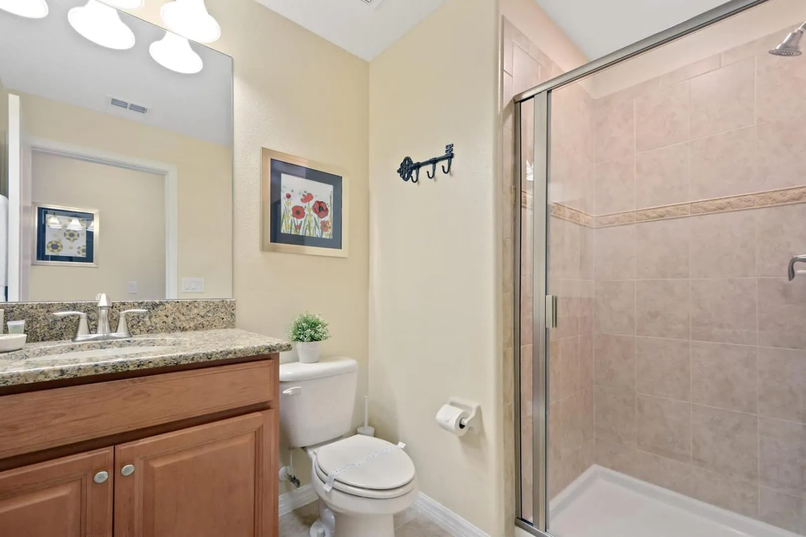 Five Bedrooms Home with Pool 4851