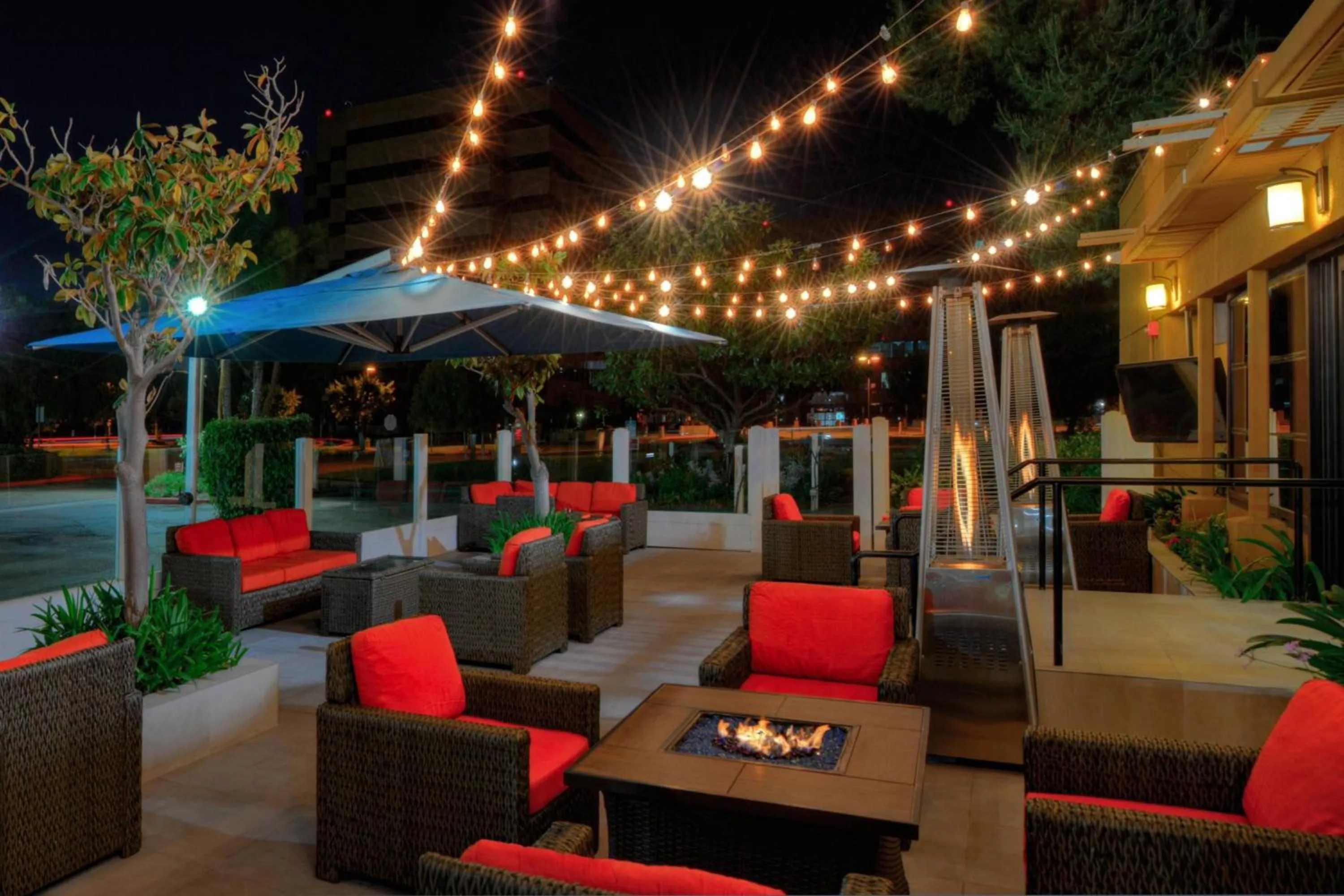 Lounge or bar in Long Beach Marriott