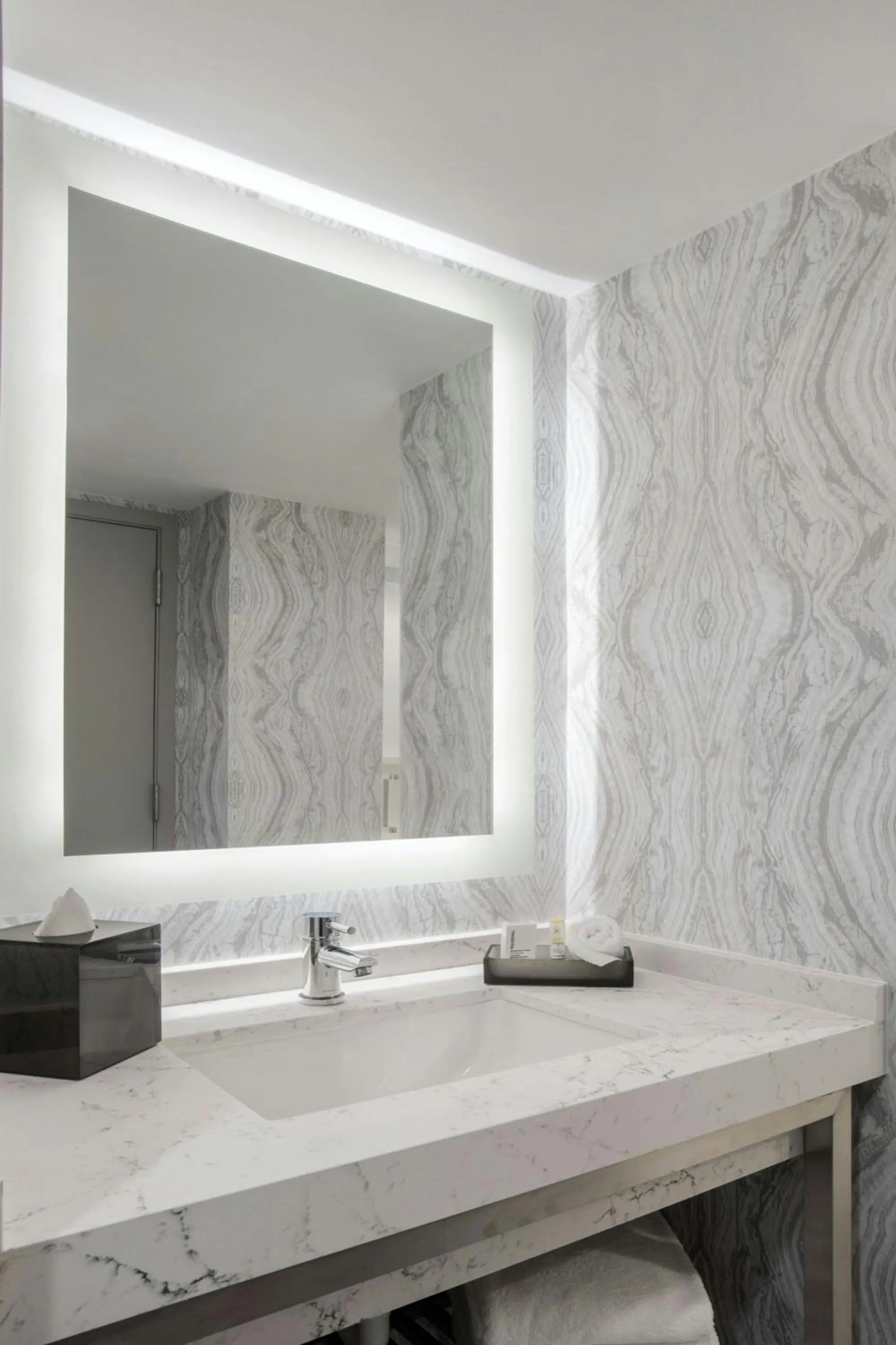 Bathroom in Courtyard by Marriott Miami Aventura Mall