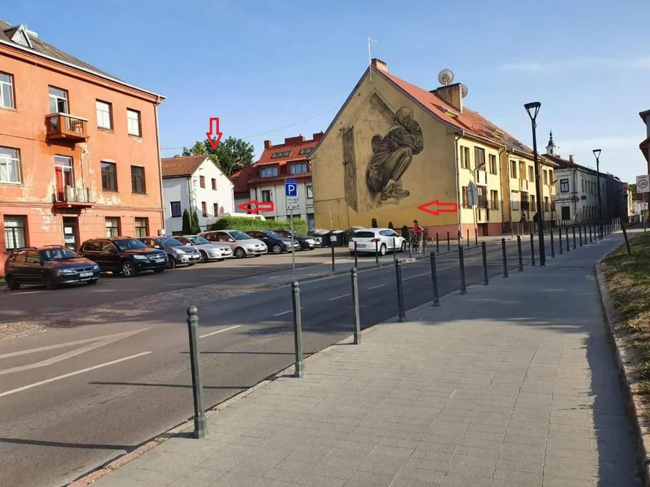 Property building in Apple Economy Hotel