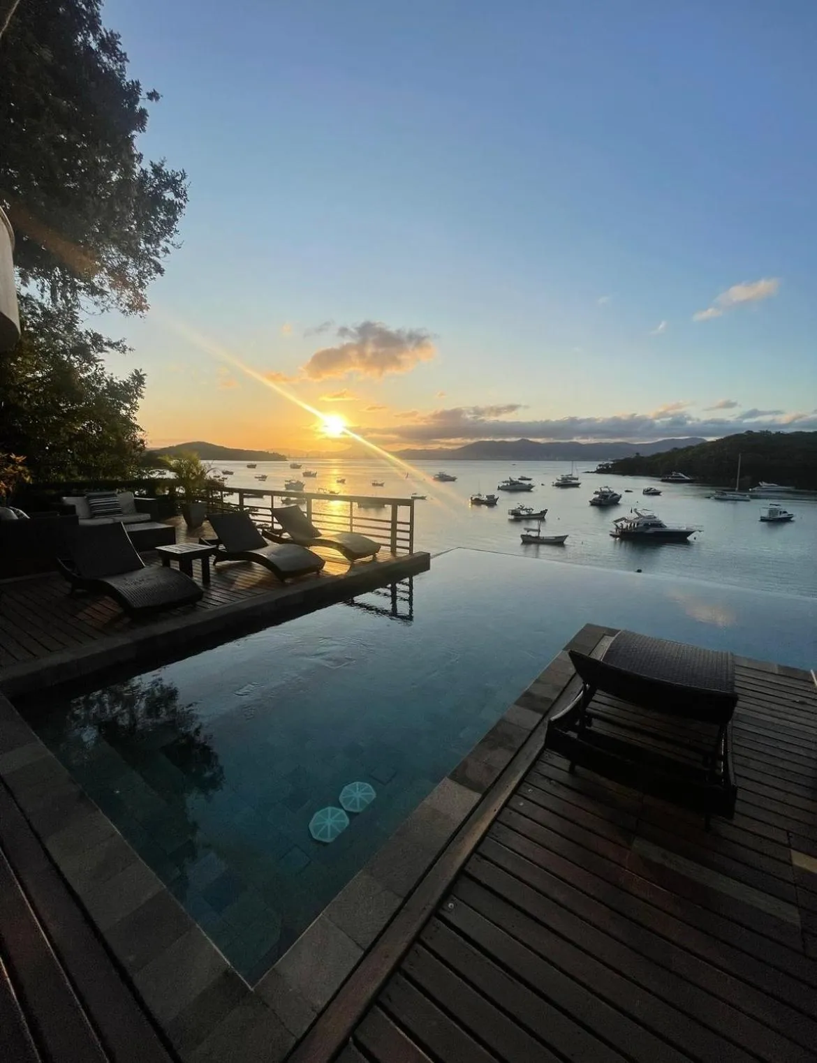 Caixa D'aço Exclusive Hotel