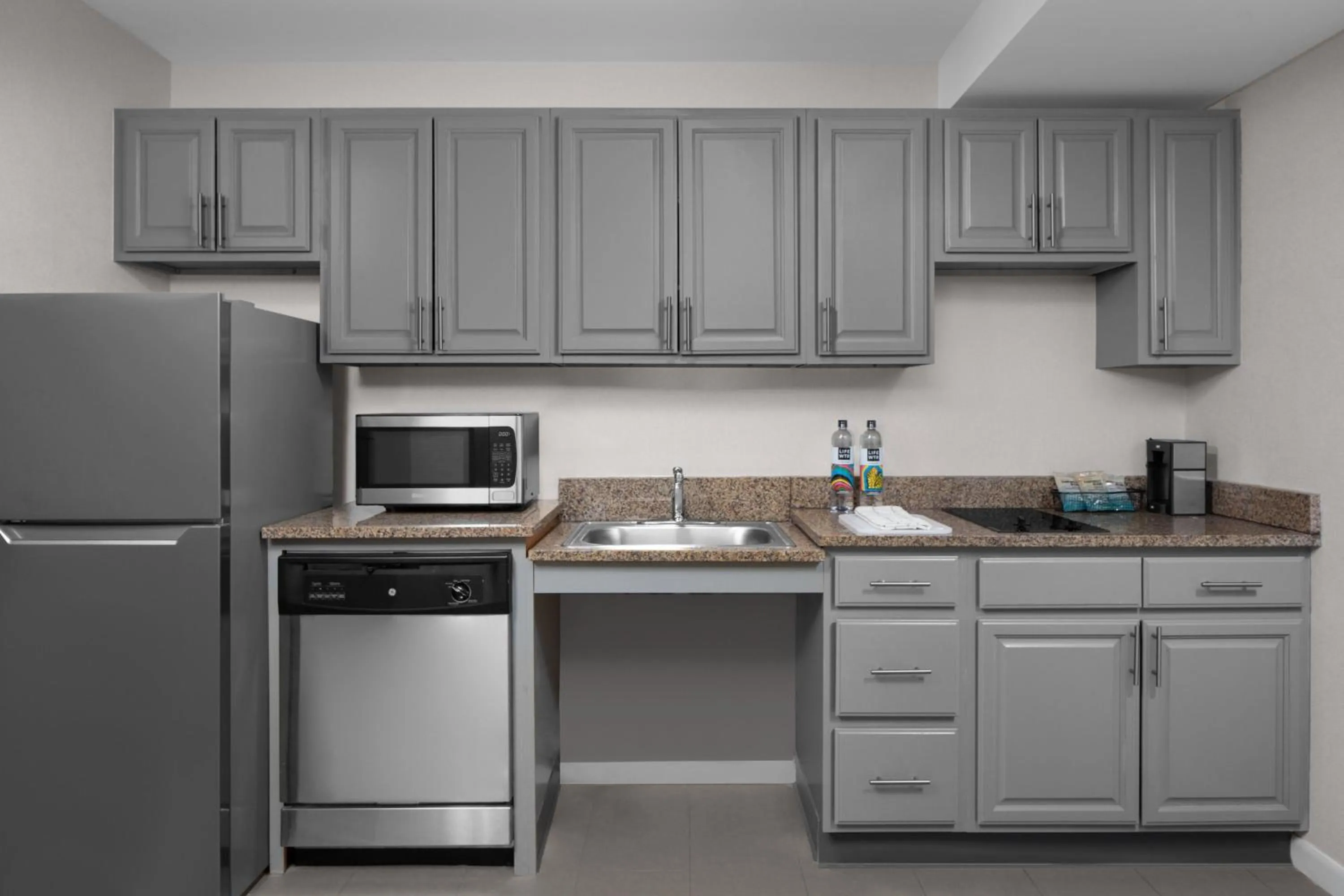 Kitchen or kitchenette in Residence Inn White Plains Westchester County