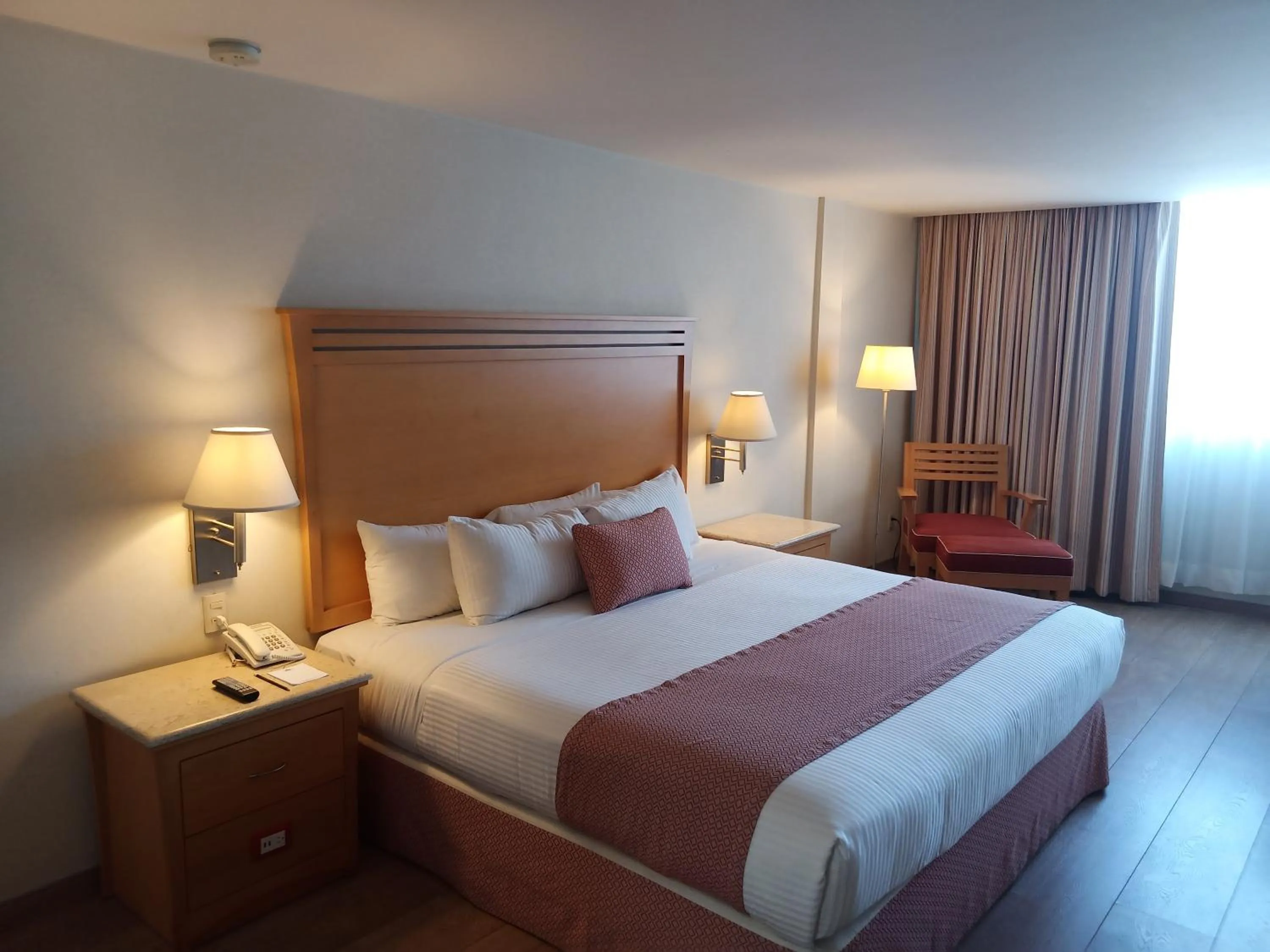 Bed in Hotel Palacio Azteca Tijuana, Trademark by Wyndham