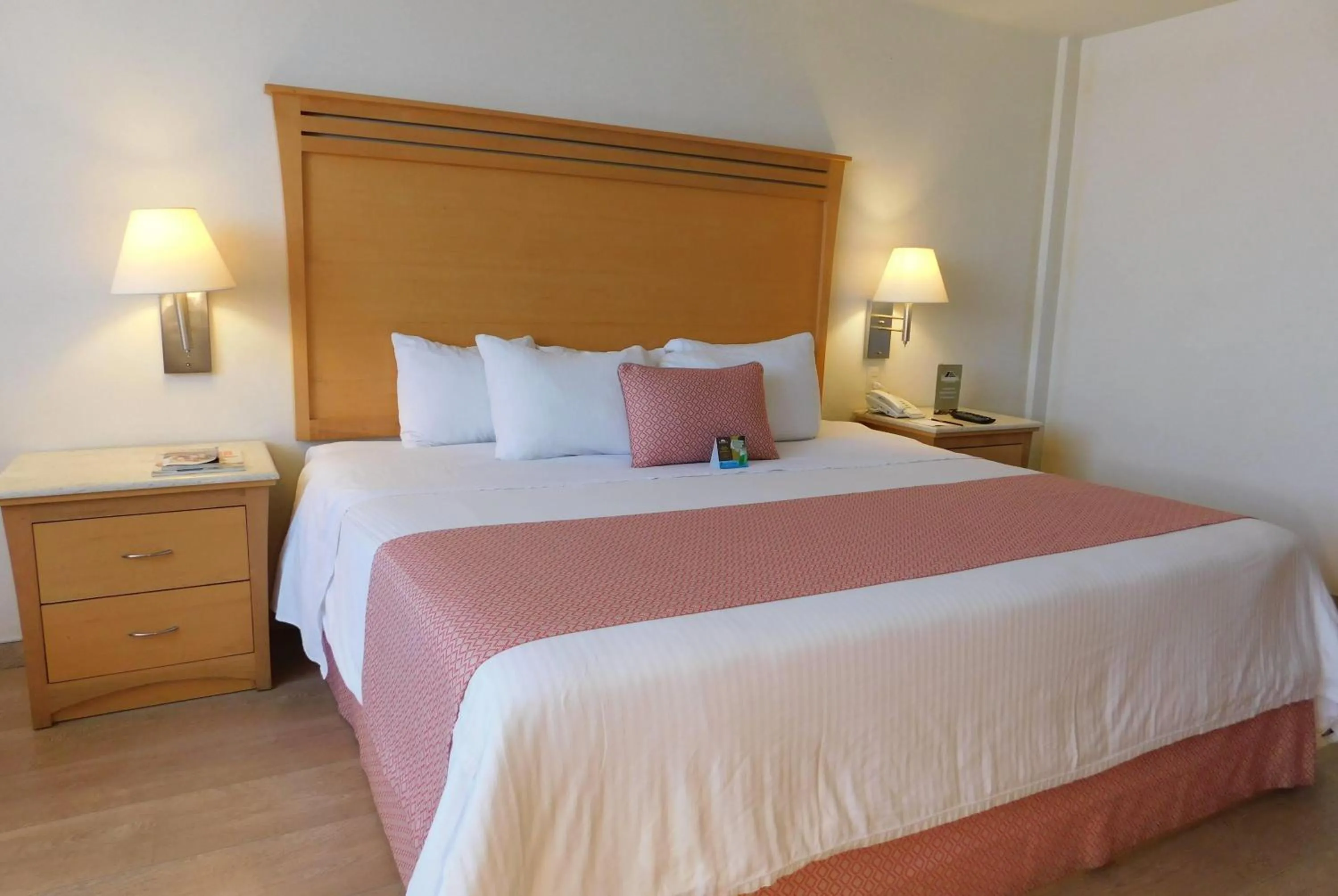 Photo of the whole room, Bed in Hotel Palacio Azteca Tijuana, Trademark by Wyndham