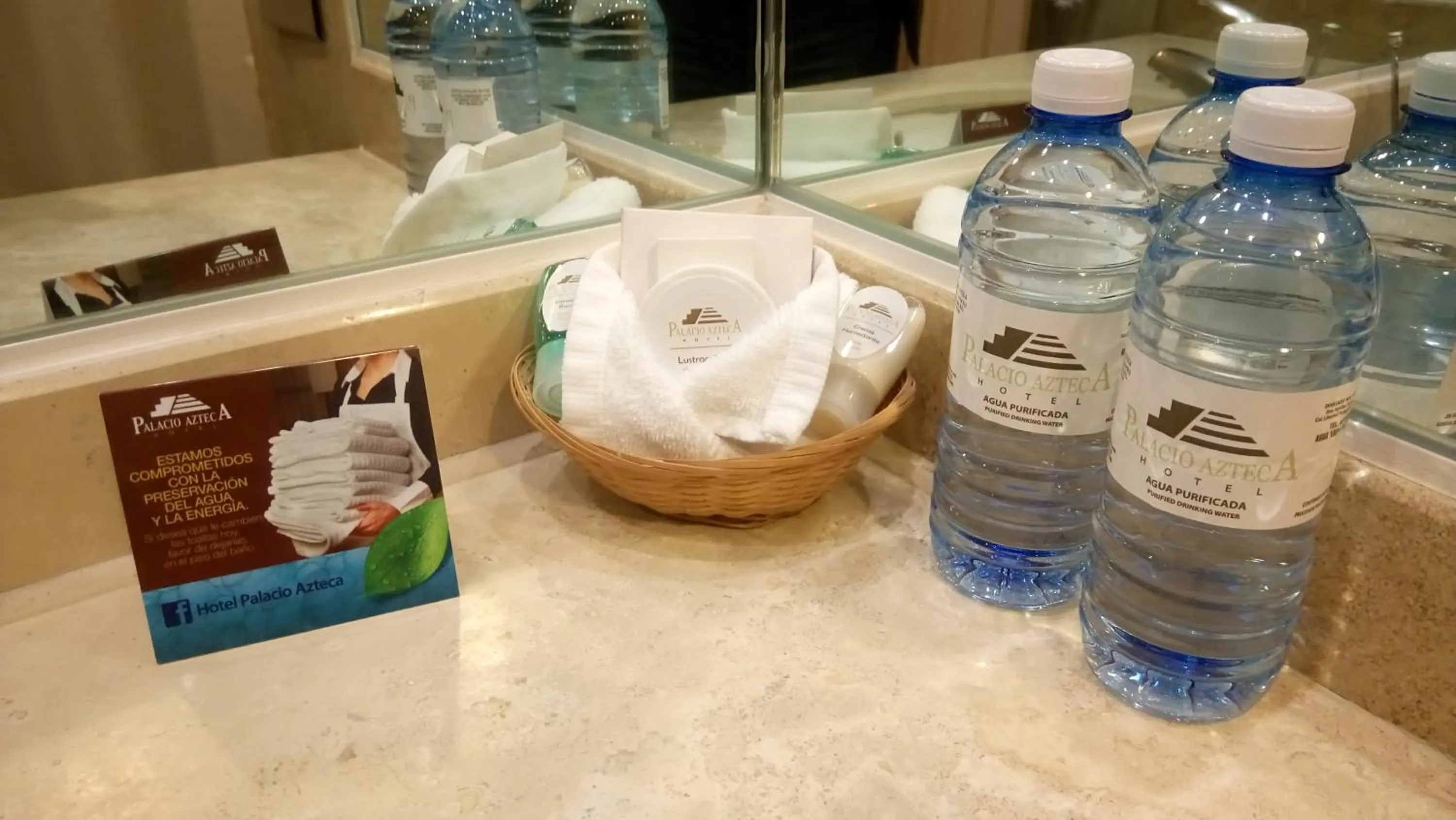 Bathroom in Hotel Palacio Azteca Tijuana, Trademark by Wyndham