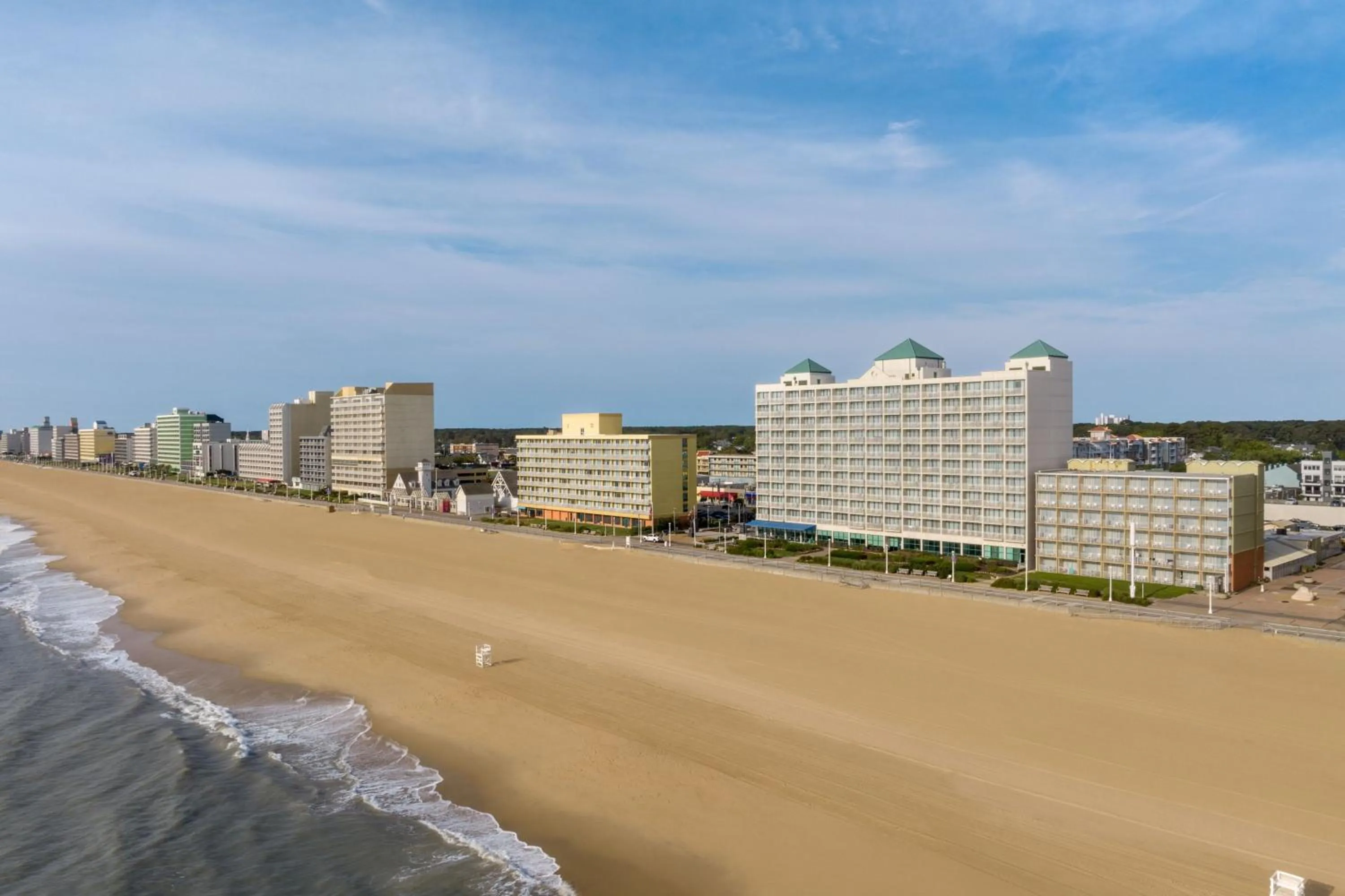 Property building in Courtyard Virginia Beach Oceanfront/South