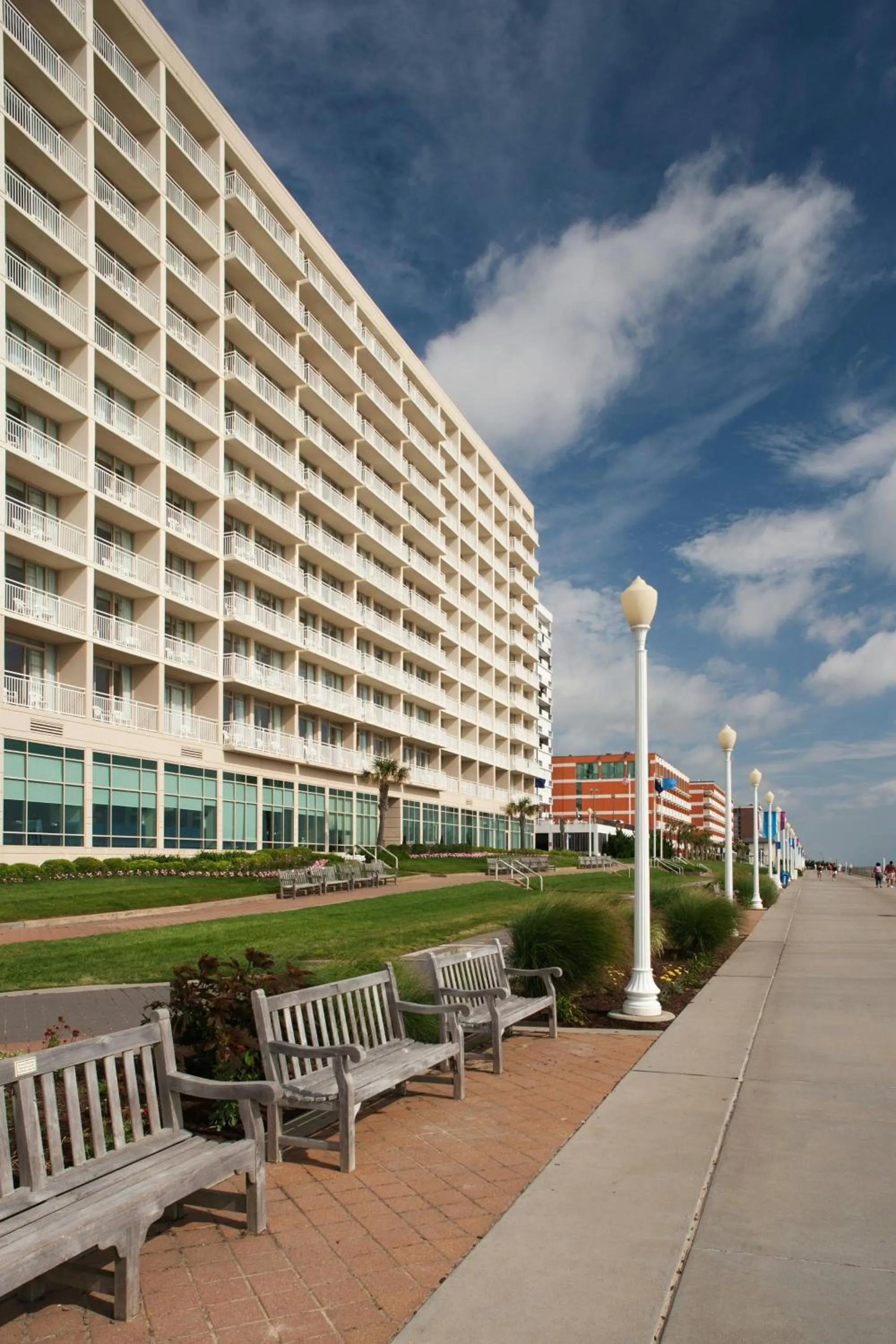 Property building in Courtyard Virginia Beach Oceanfront / North 37th Street