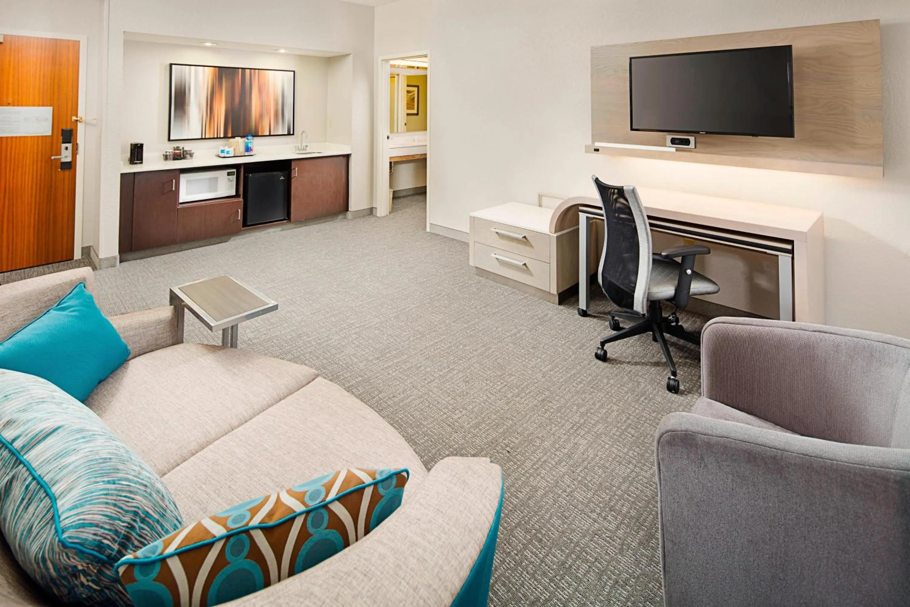 Bedroom in Courtyard by Marriott West Palm Beach Airport