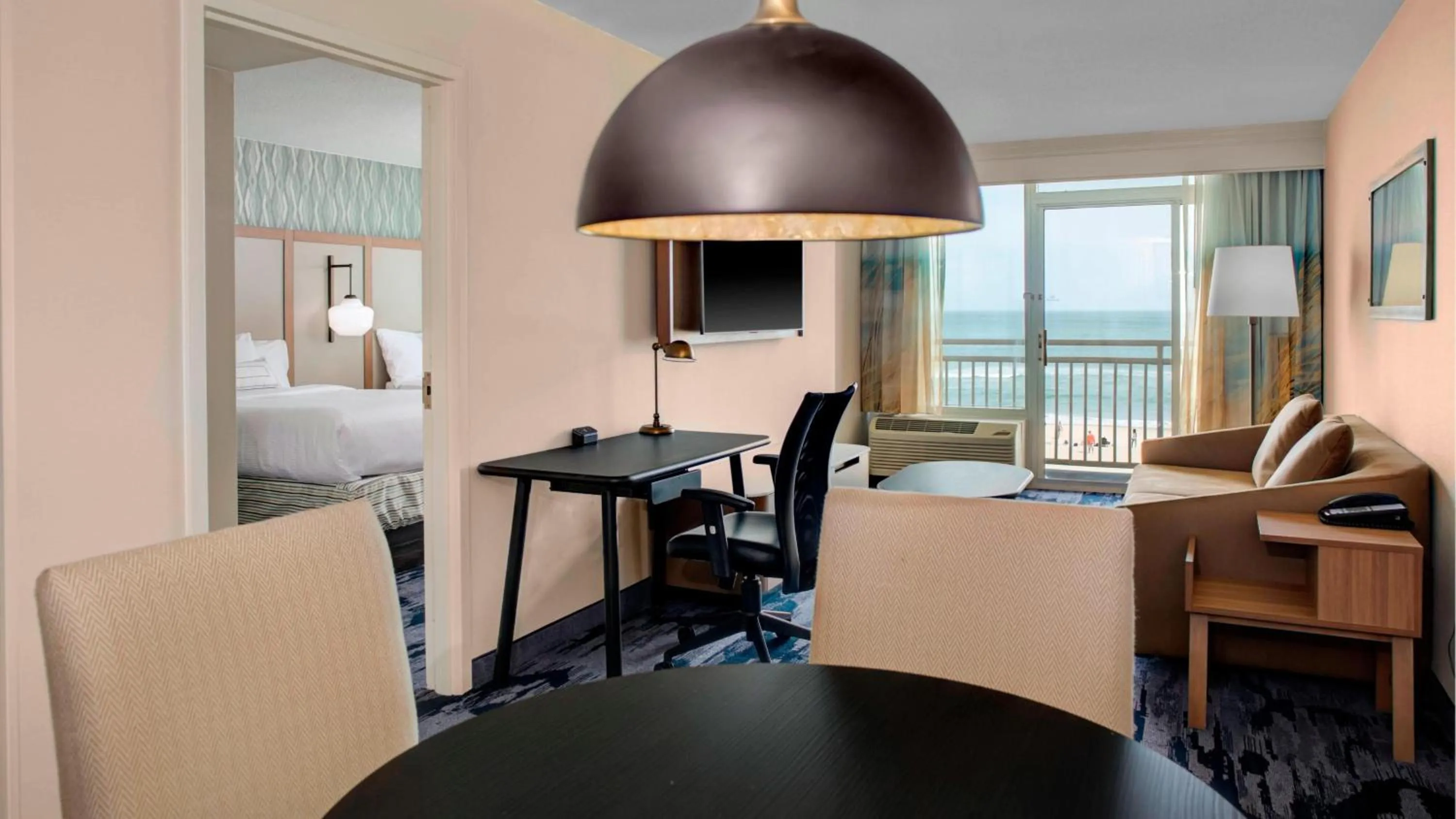 Bedroom, Bed in Fairfield Inn & Suites by Marriott Virginia Beach Oceanfront