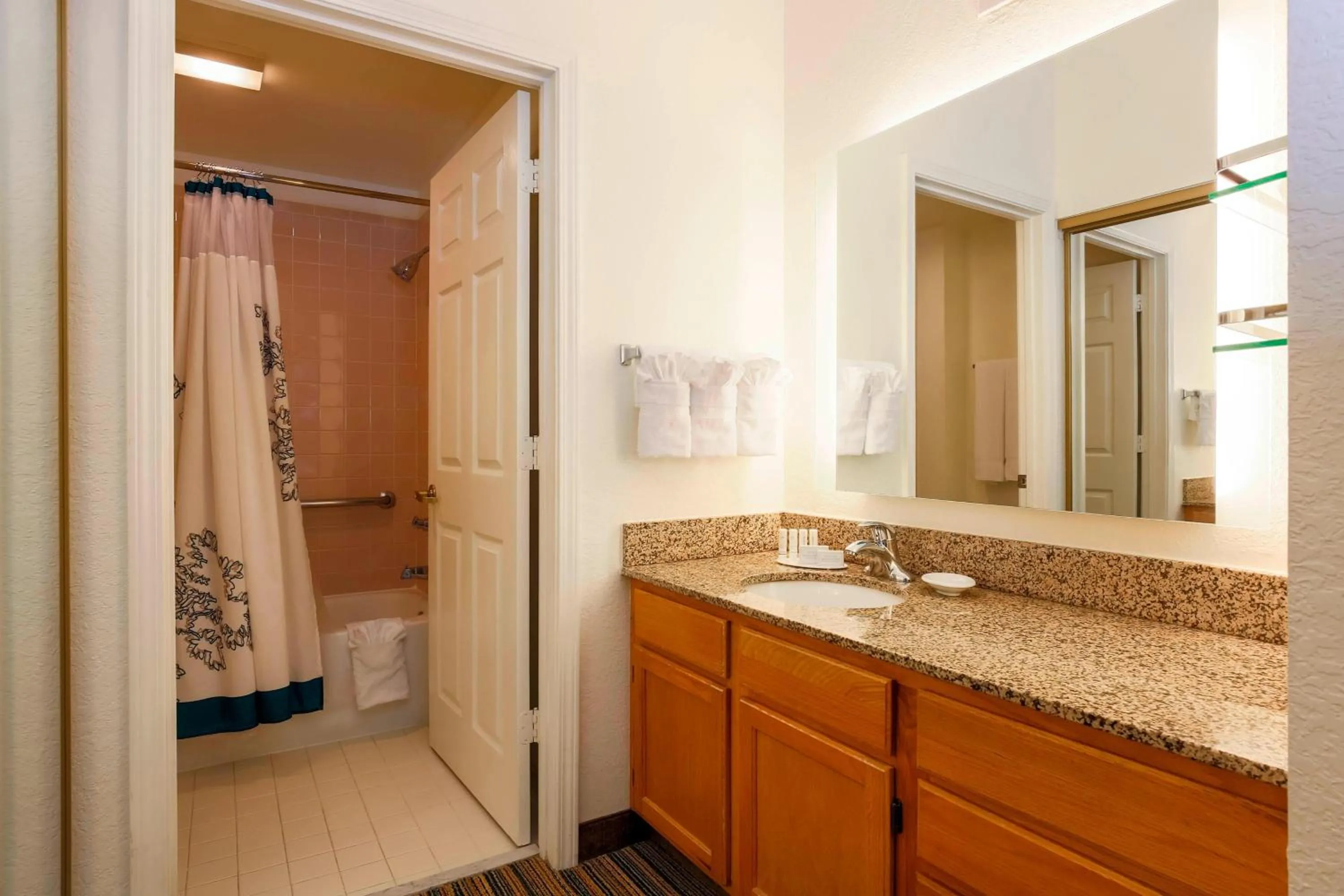 Bathroom in Residence Inn West Palm Beach