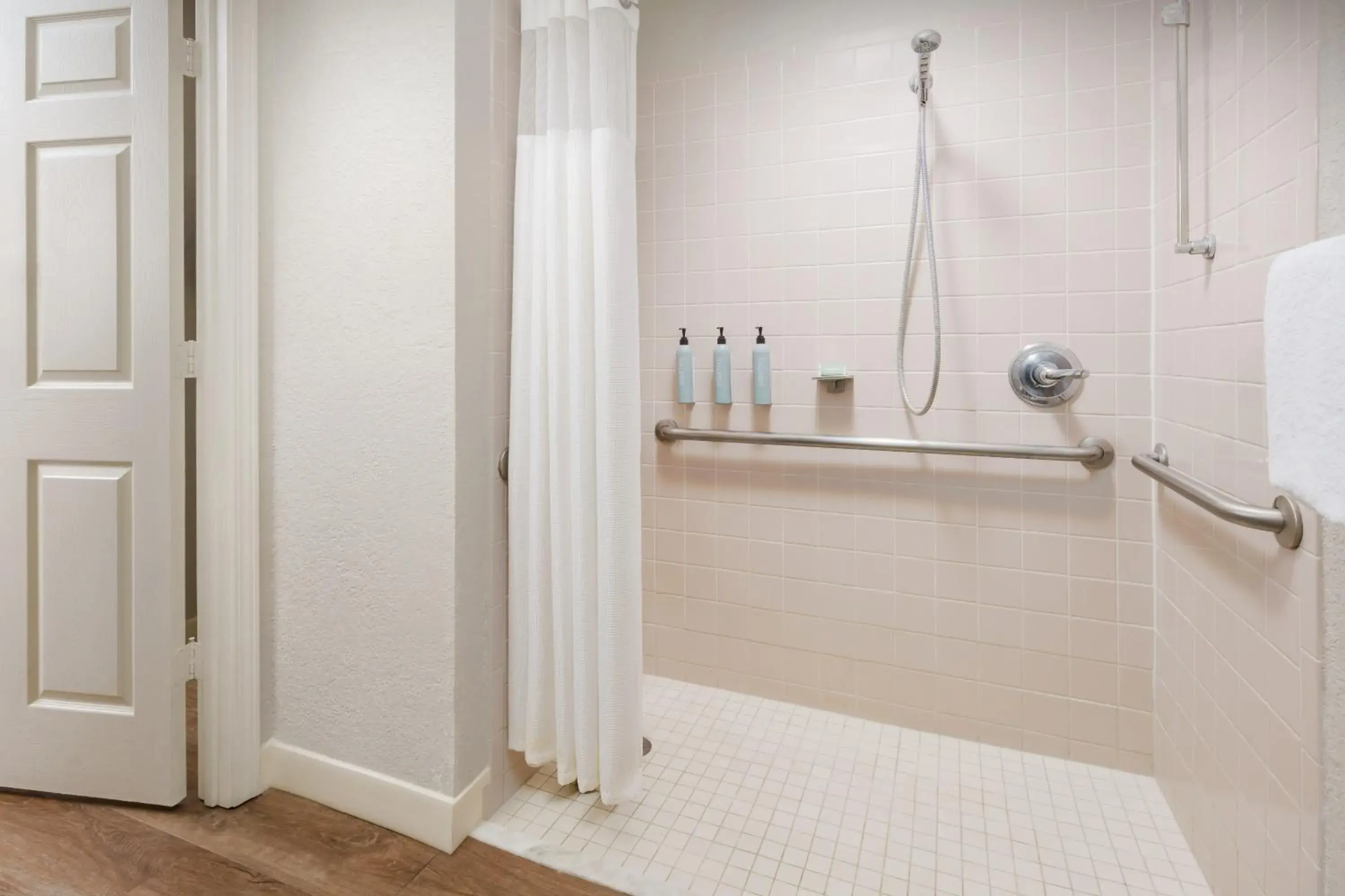 One-Bedroom Queen Suite with Sofa Bed - Non-Smoking in Residence Inn West Palm Beach One-Bedroom Queen Suite with Sofa Bed - Non-Smoking in Residence Inn West Palm Beach