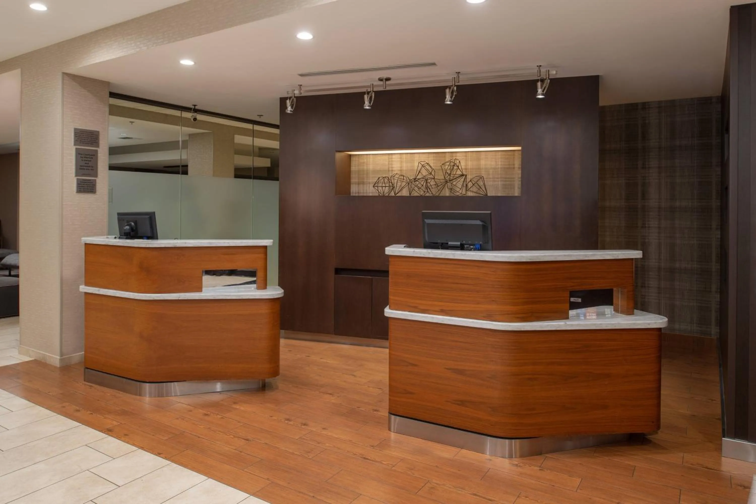 Lobby or reception in Courtyard by Marriott Portland Airport