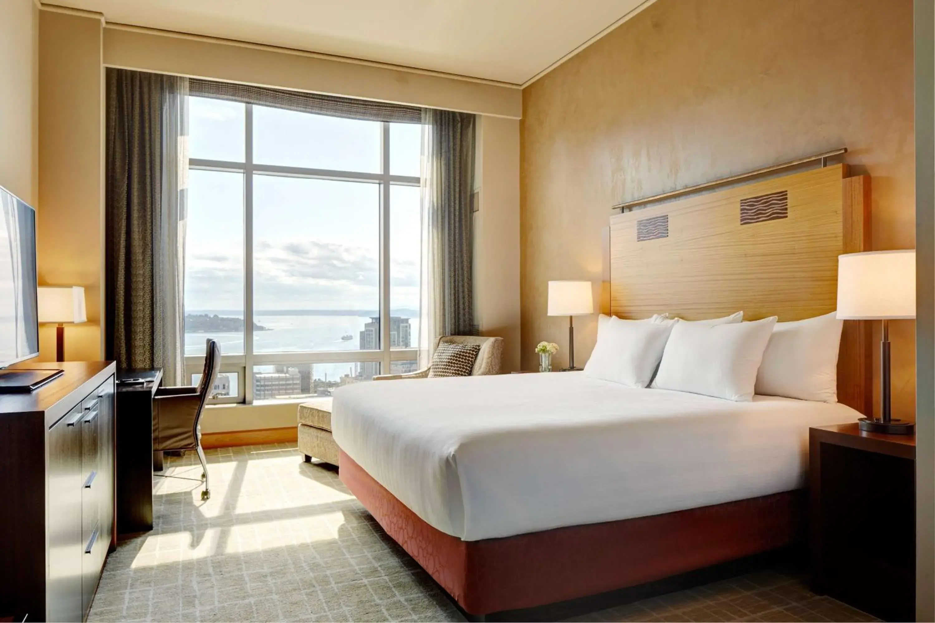 King Room with Bay View in Grand Hyatt Seattle King Room with Bay View in Grand Hyatt Seattle