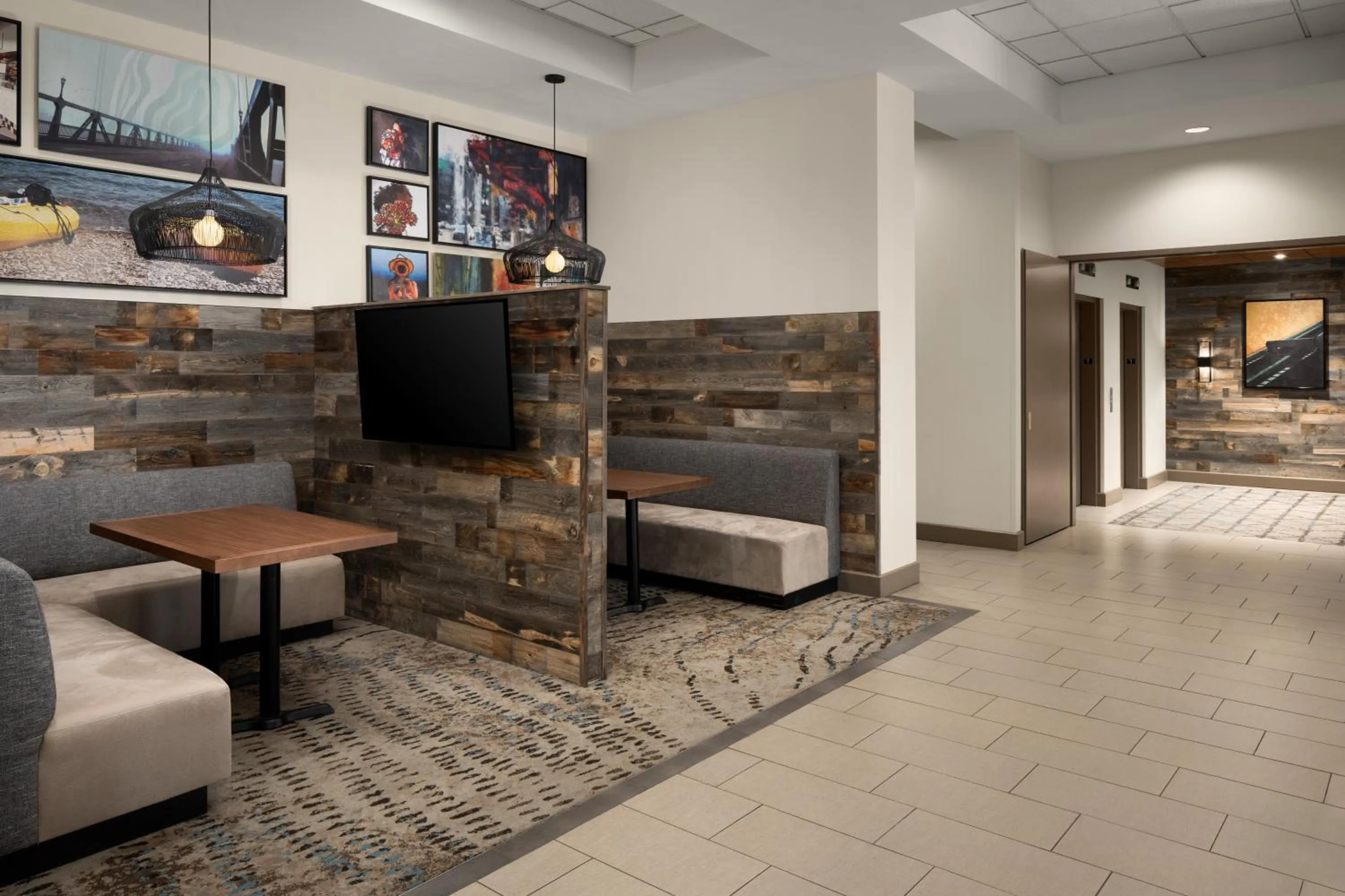 Seating area in Residence Inn Portland Downtown/RiverPlace