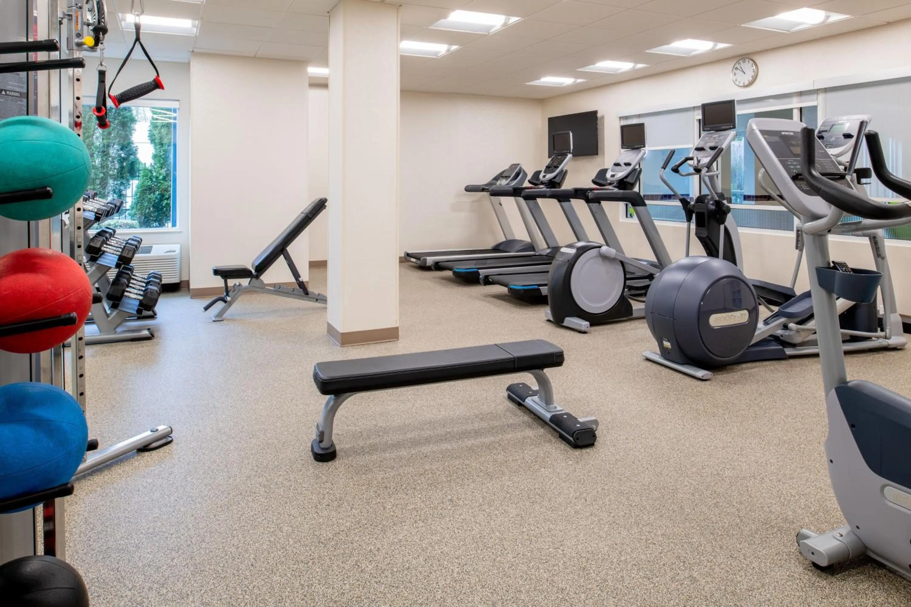 Fitness centre/facilities in SpringHill Suites Portland Airport