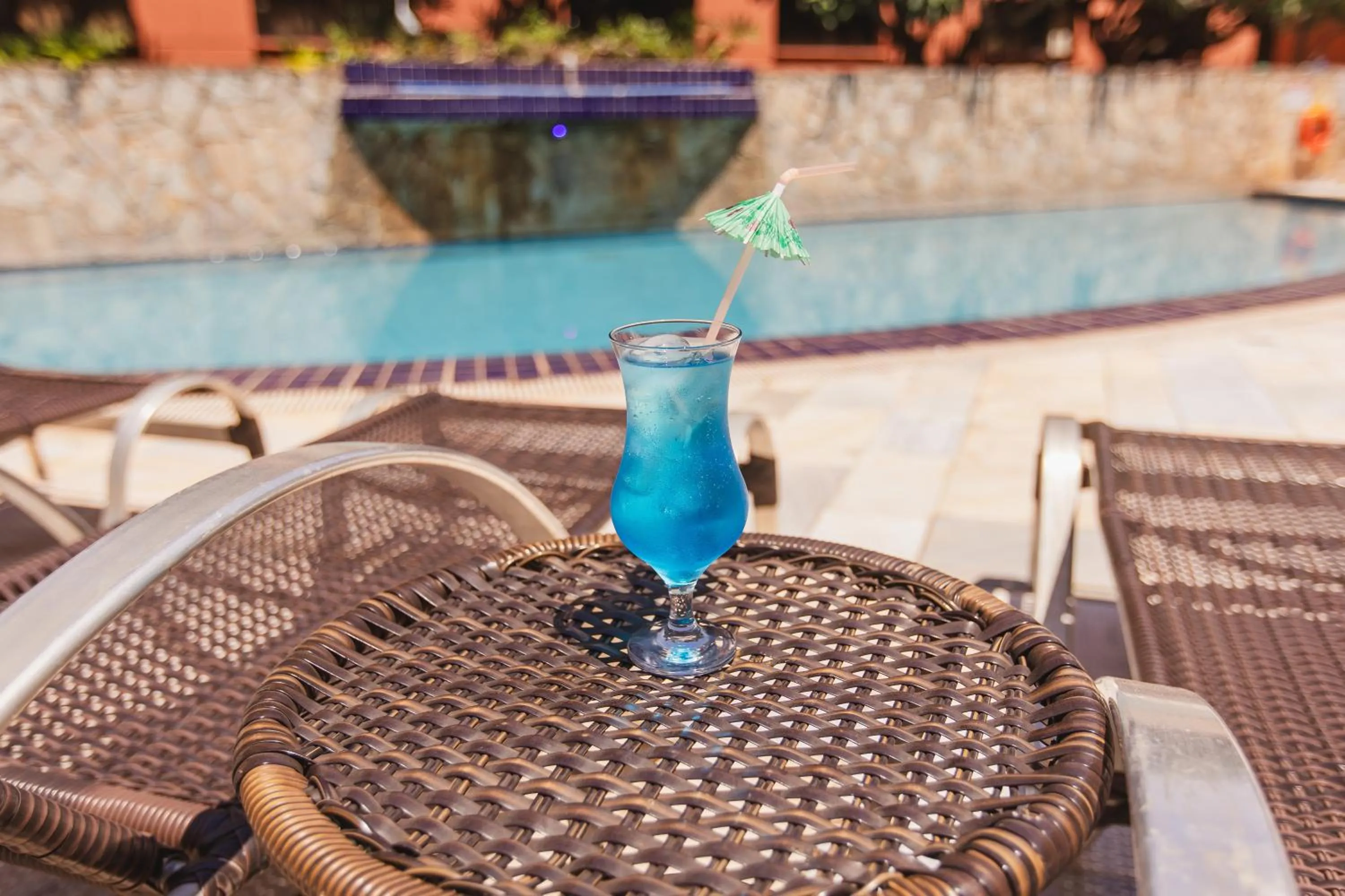 Swimming pool in Hotel Golden Park Ribeirão Preto by Nacional Inn