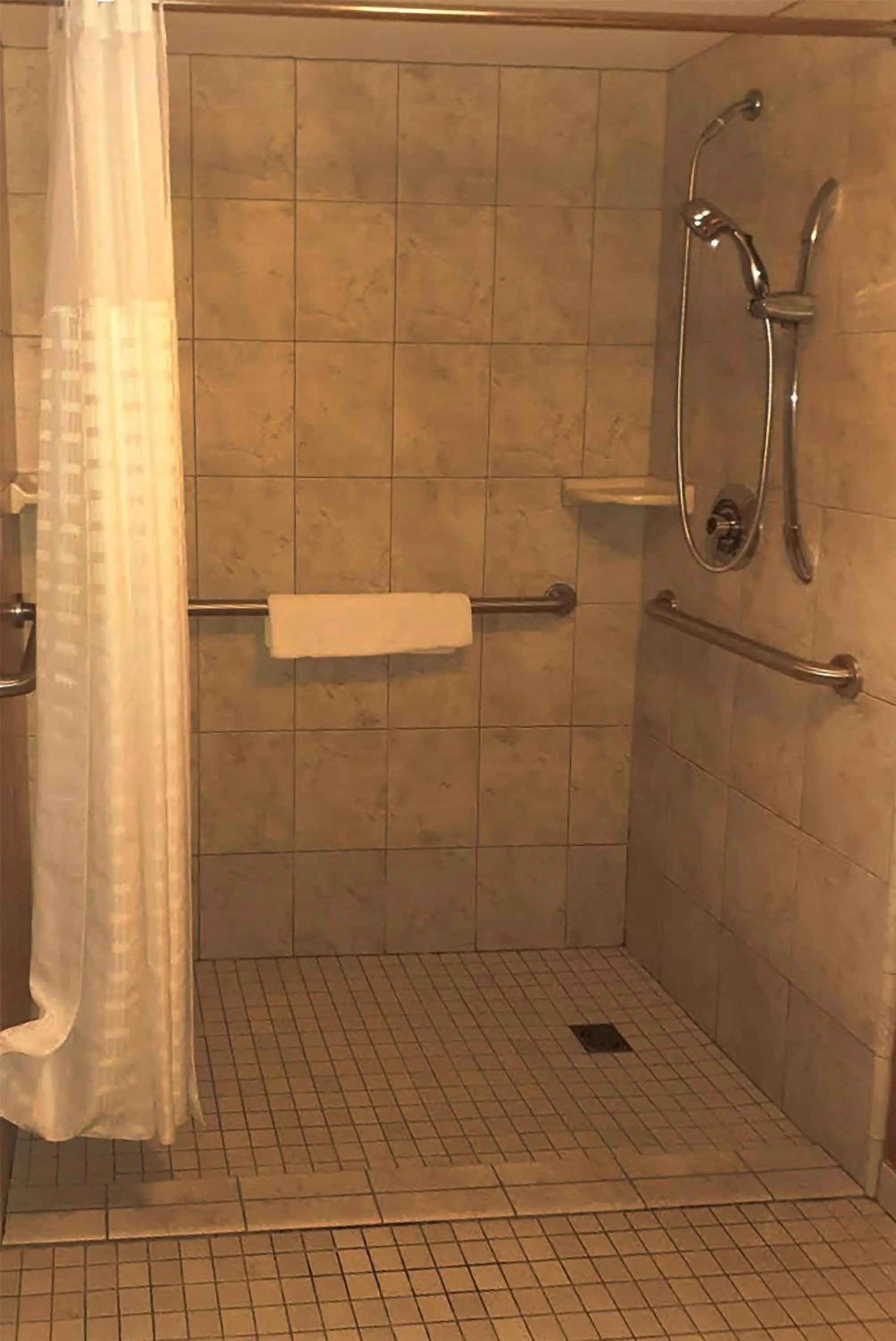 Bedroom in Comfort Inn & Suites Phoenix North - Deer Valley