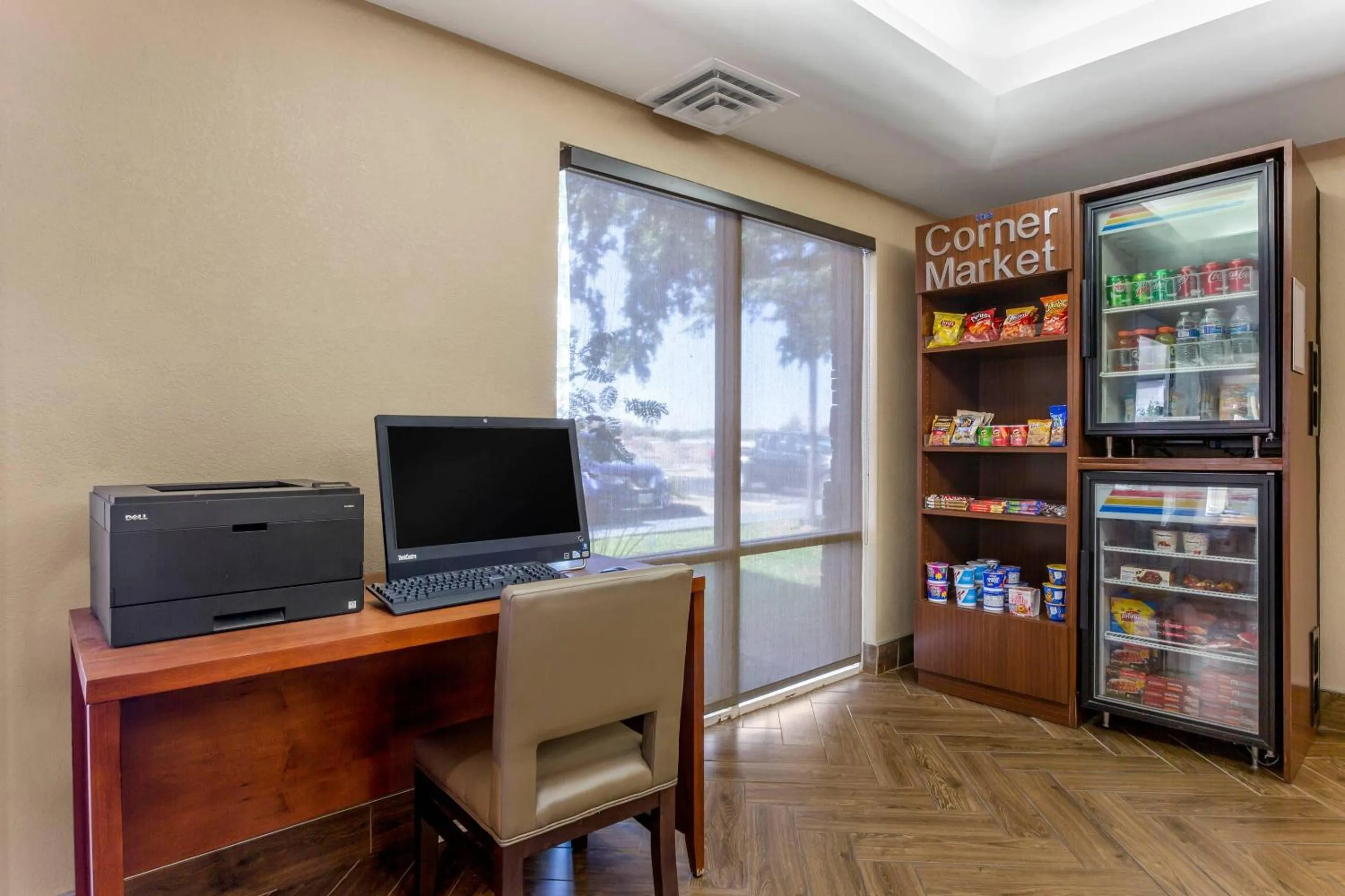 Business facilities in Comfort Inn & Suites Phoenix North - Deer Valley