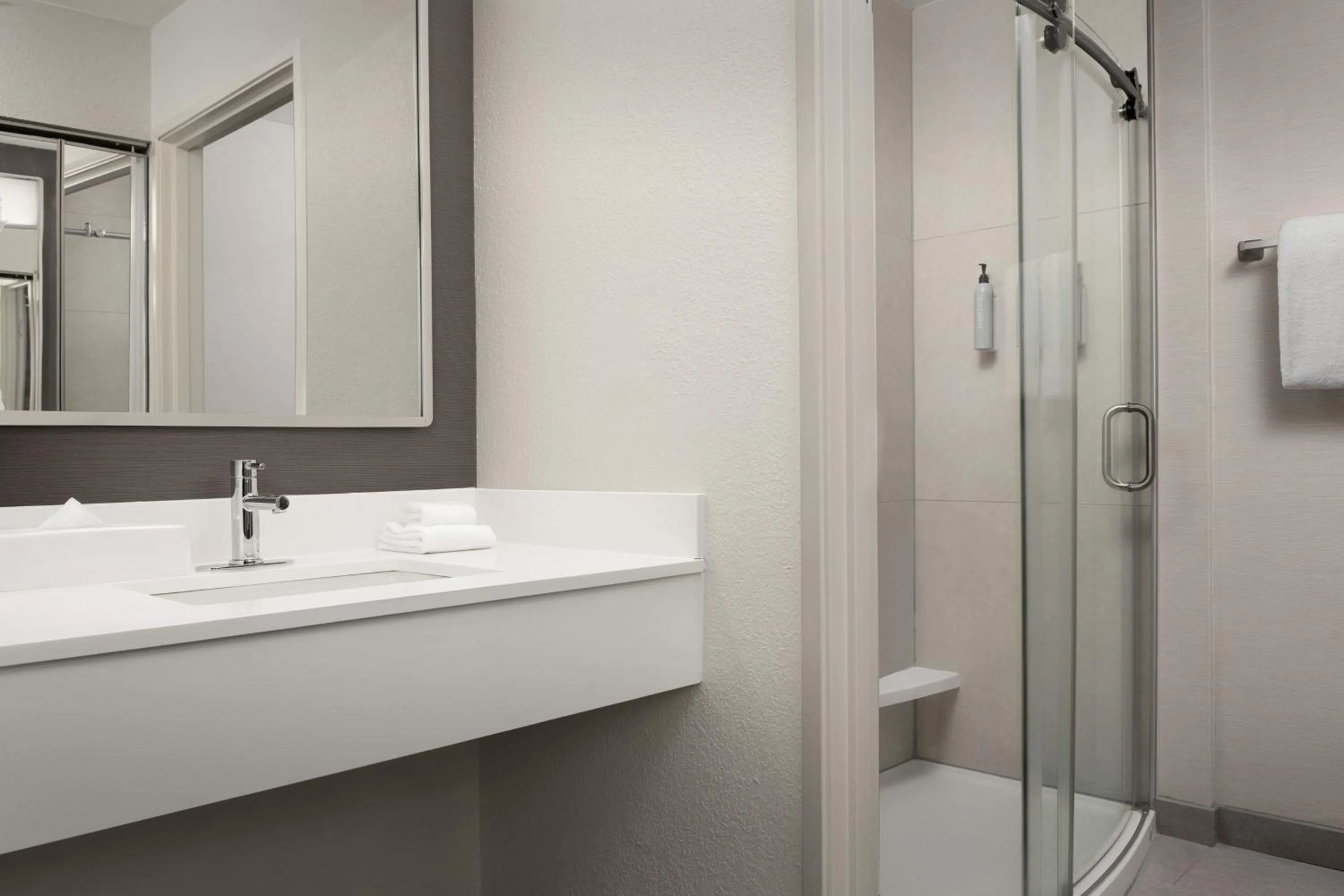 Bathroom in Courtyard by Marriott Panama City