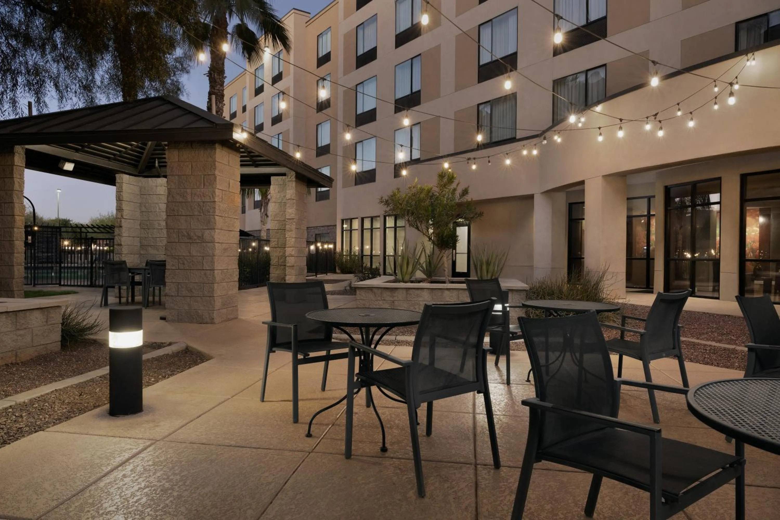 Patio in Residence Inn Phoenix North Happy Valley