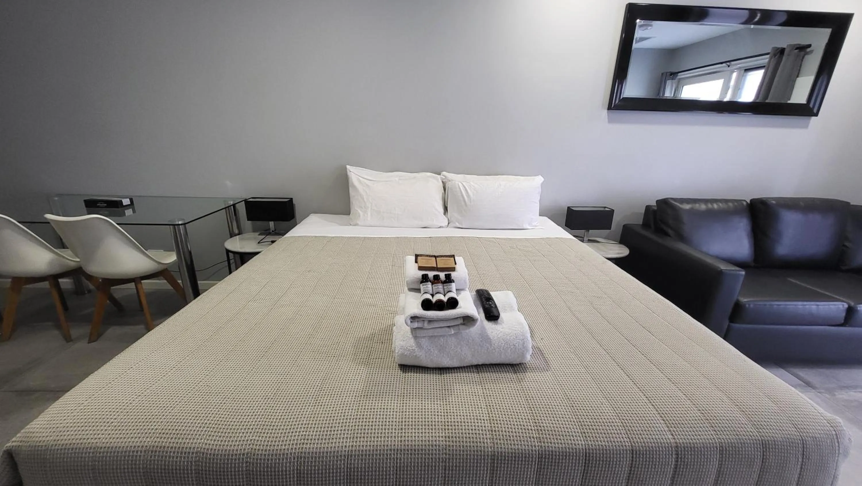 Bed in Jesmond Executive Villas