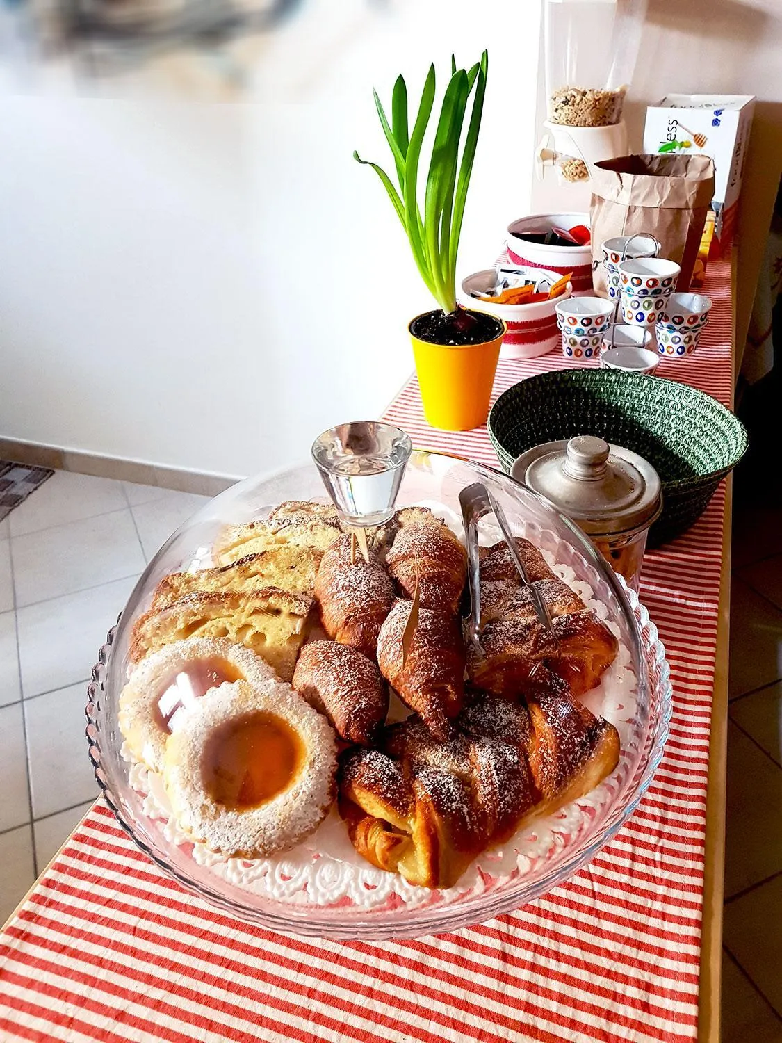 Buffet breakfast in Bed & Breakfast Il Vicolo