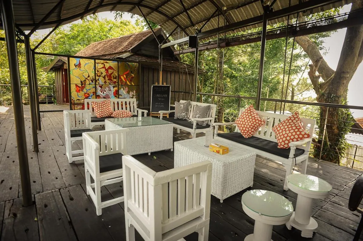 Day in MaliHom Private Estate