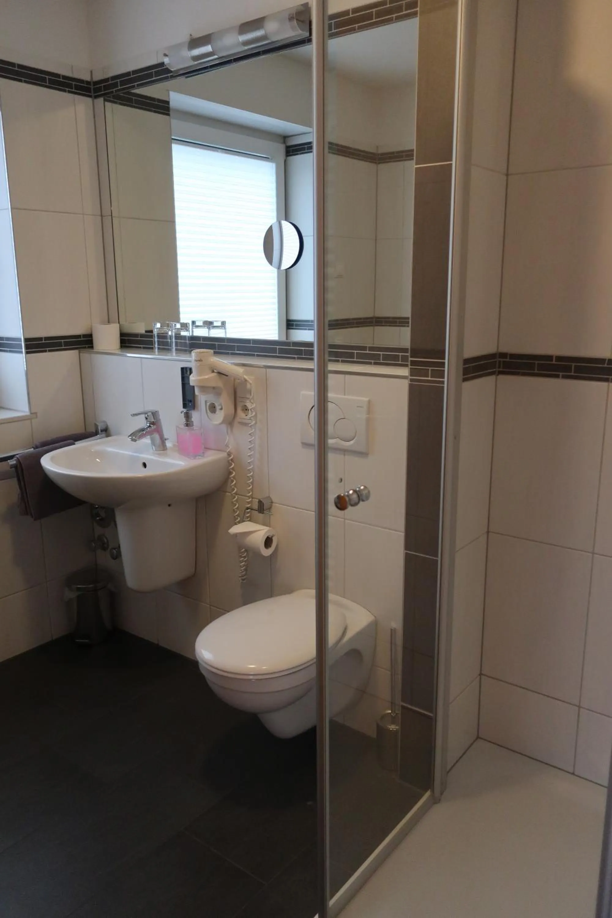 Shower in Weingut und Gästehaus Apel