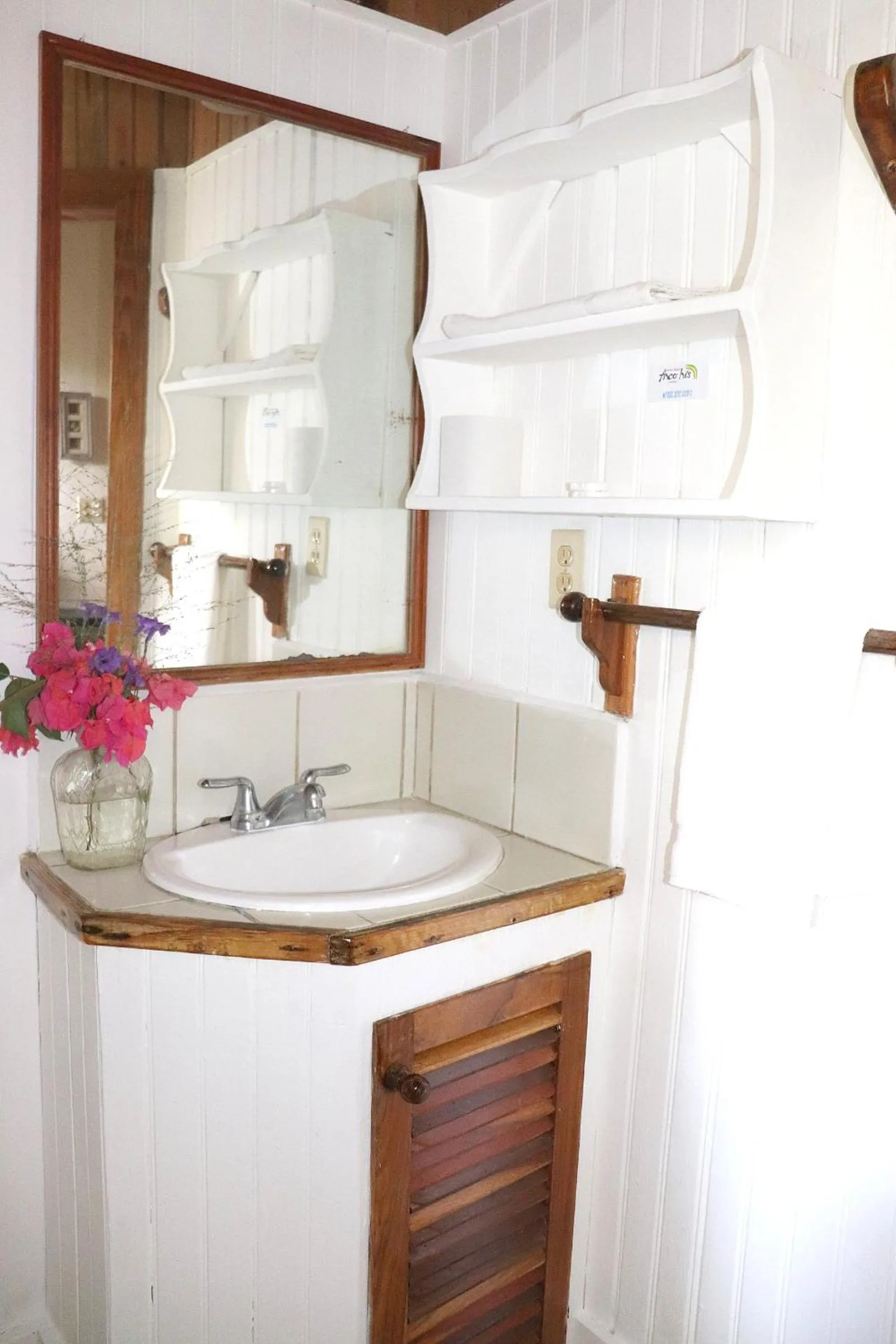 Posada Arco Iris, West End