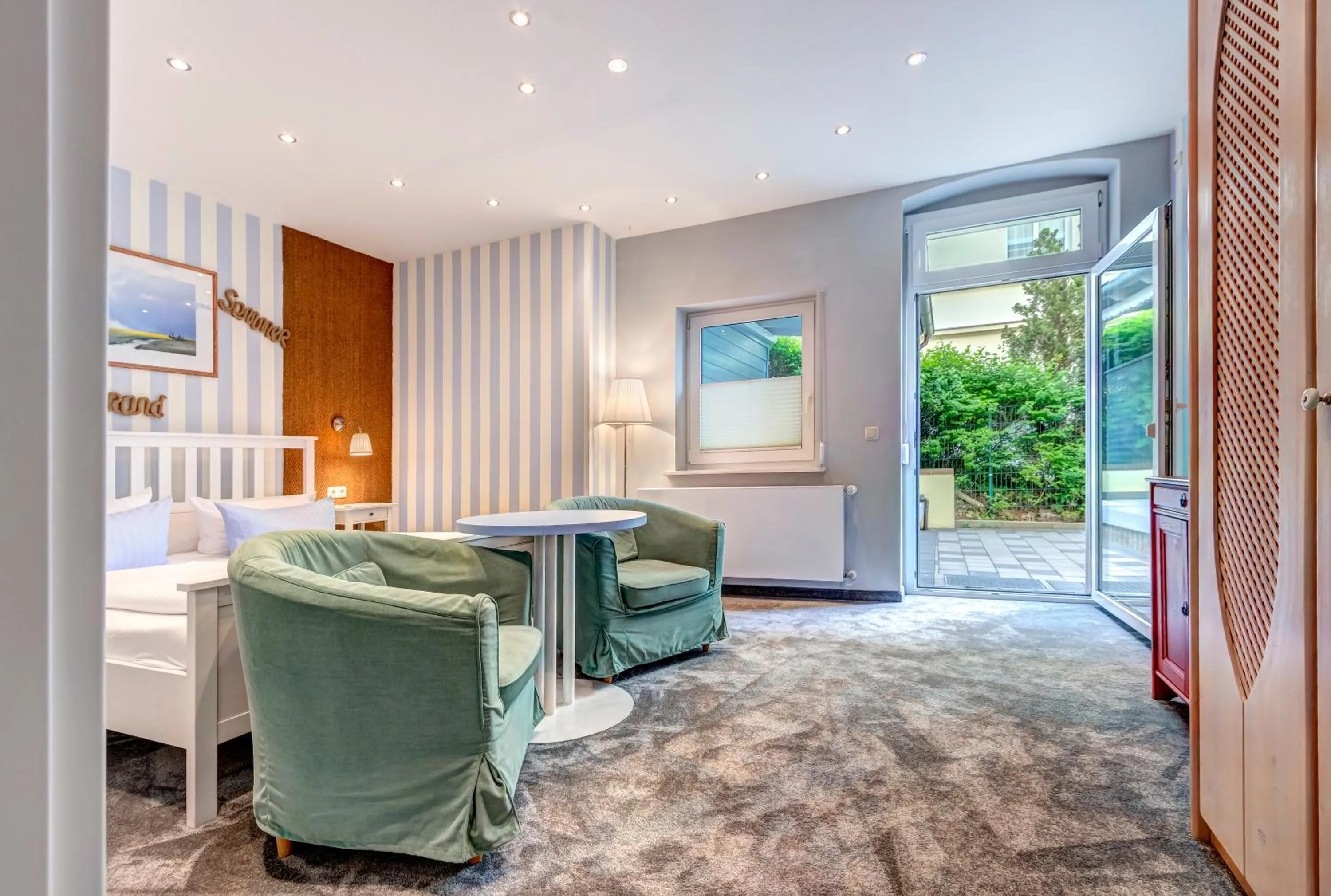 Bedroom, Bed in Hotel Villa Seeschlößchen