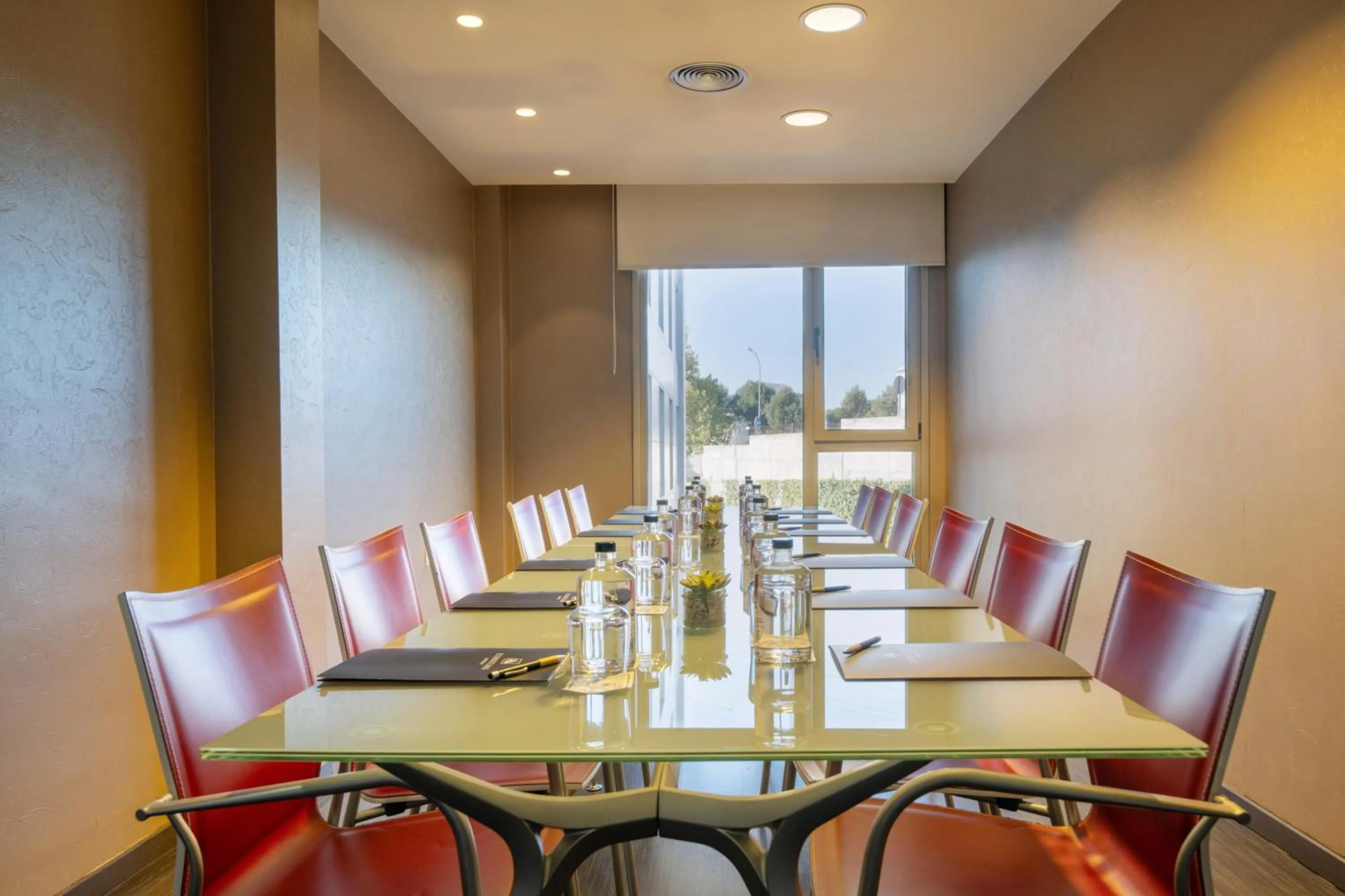 Business facilities in Eurostars Arenas de Pinto