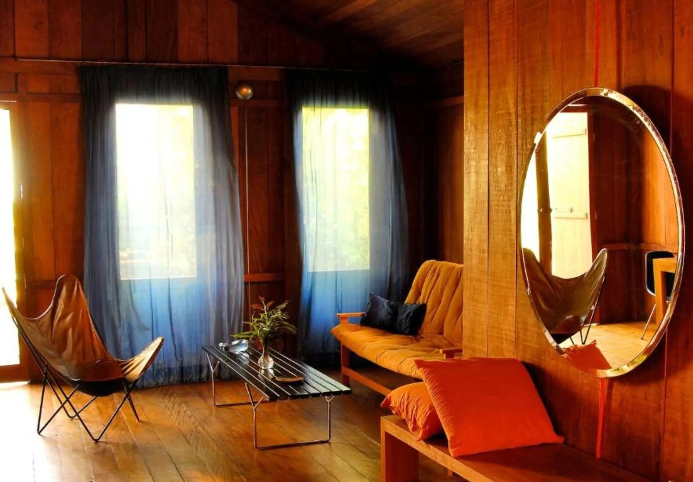 Communal lounge/ TV room in Hotel Vila Naiá - Corumbau