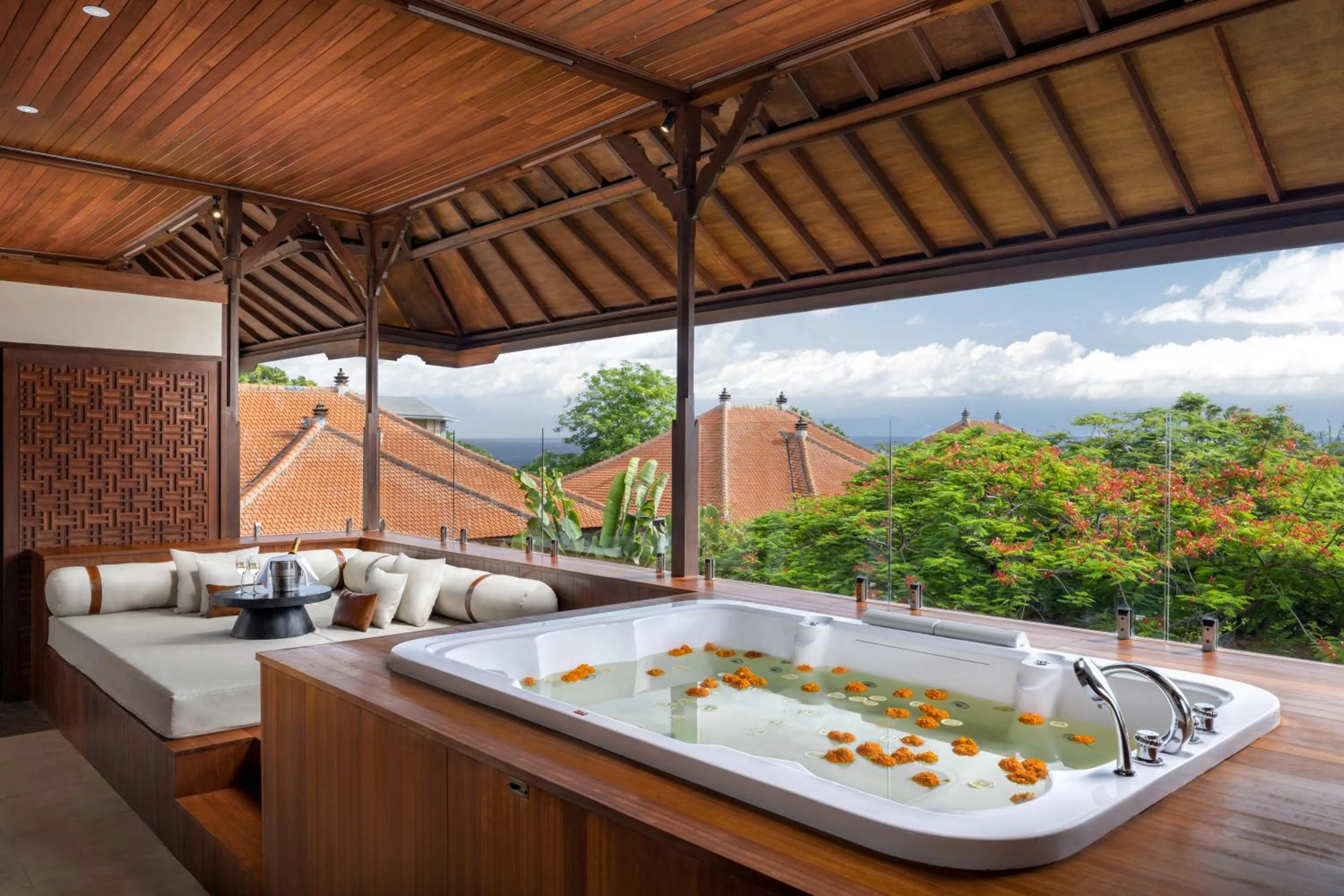 Bath in Sadara Resort