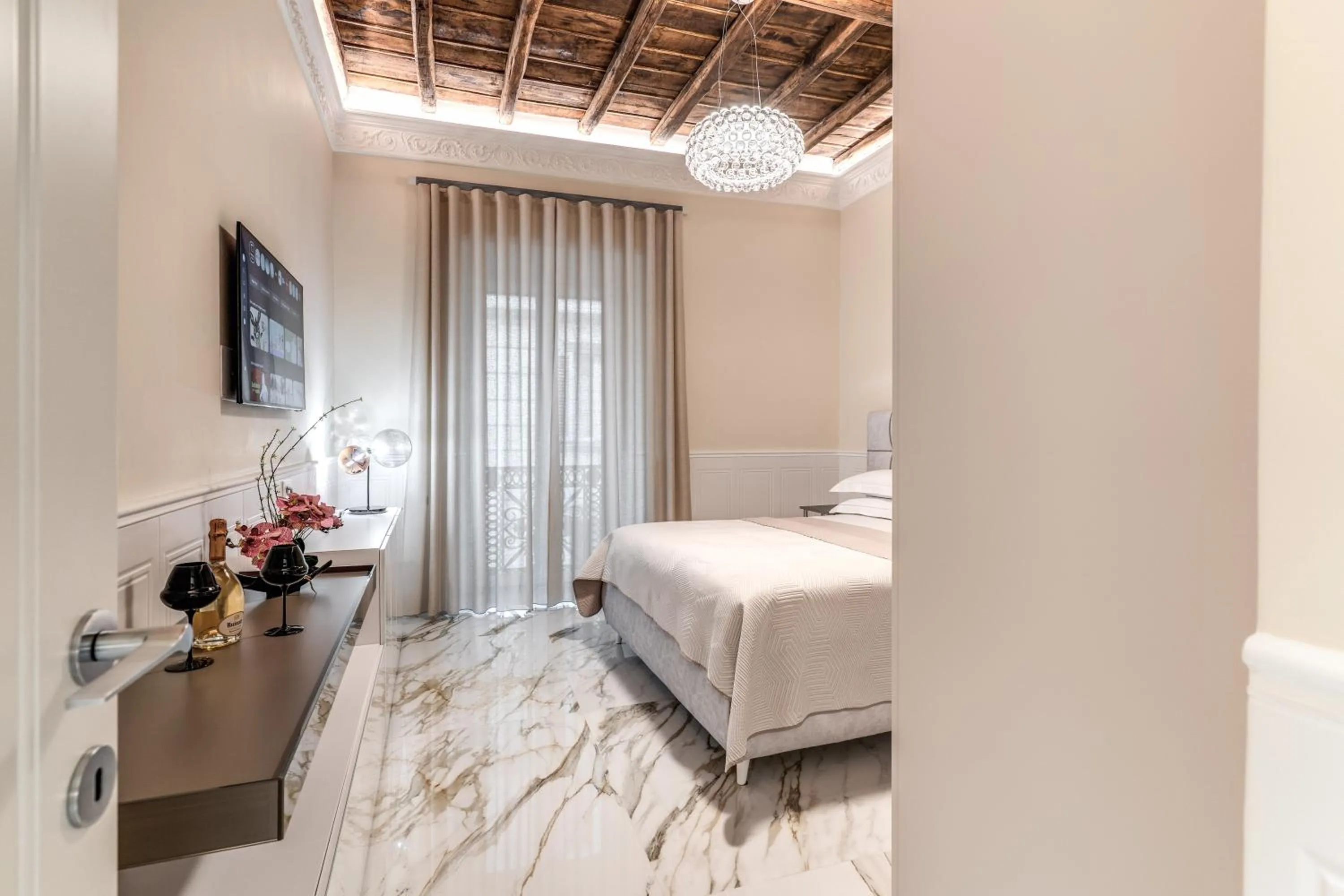 Bedroom, Bed in Rome55 - Piazza di Spagna