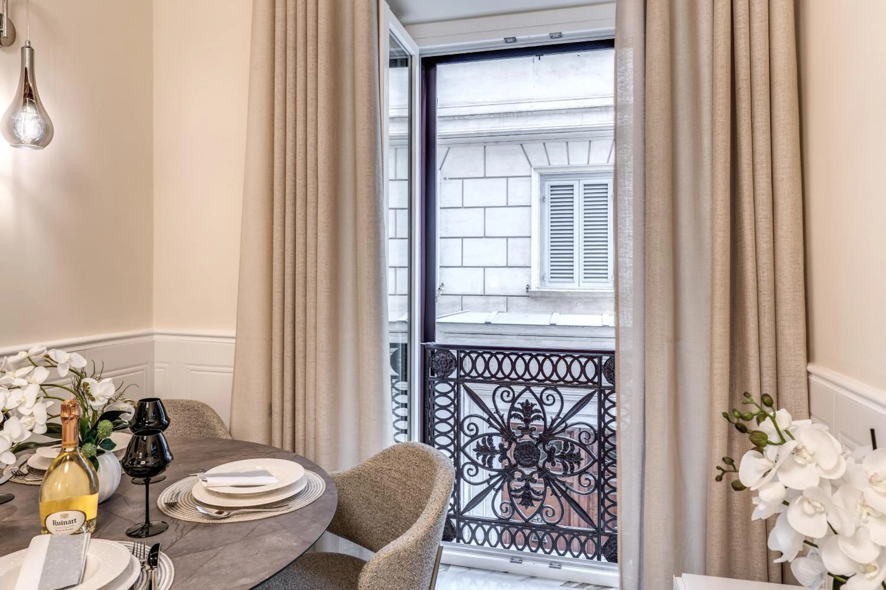Dining area in Rome55 - Piazza di Spagna