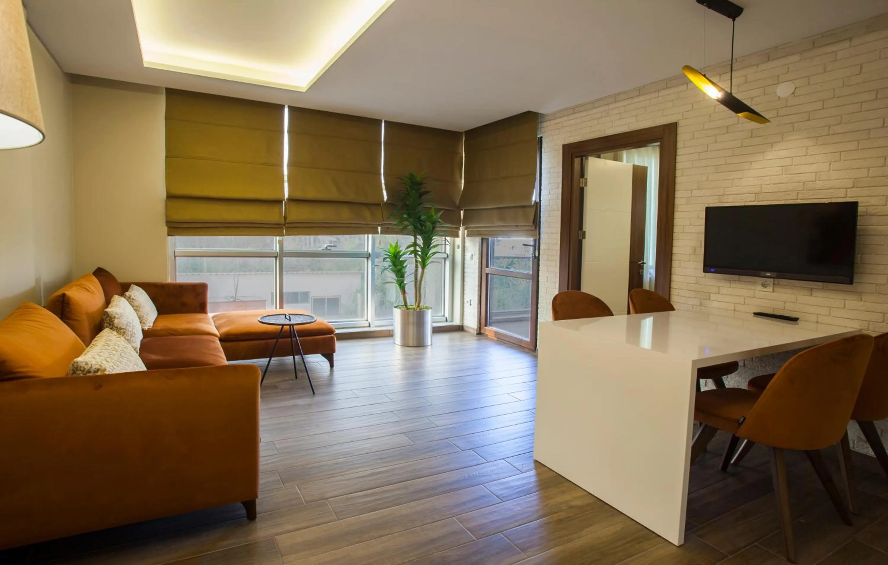 TV and multimedia in Maxuite Hotel in Home