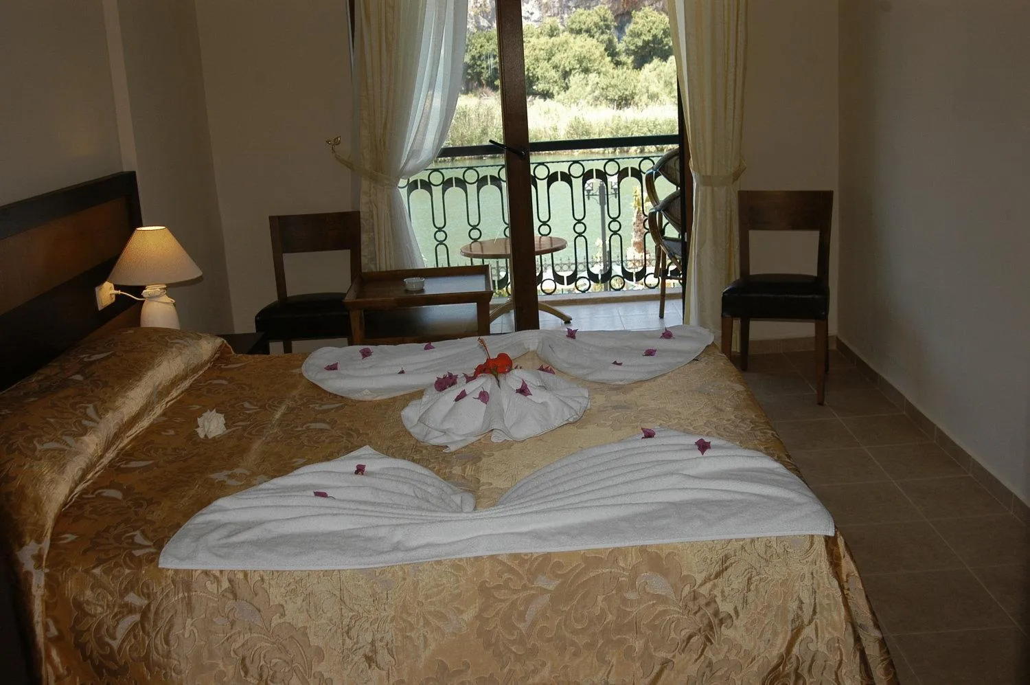 Photo of the whole room in Dalyan Tezcan Hotel