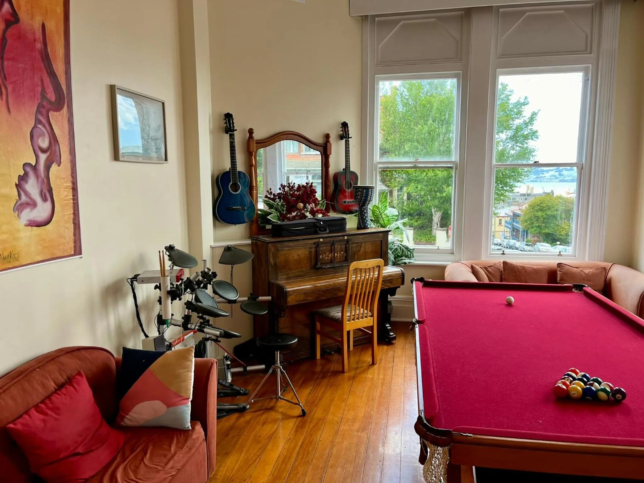 Billiard in Chalet Backpackers