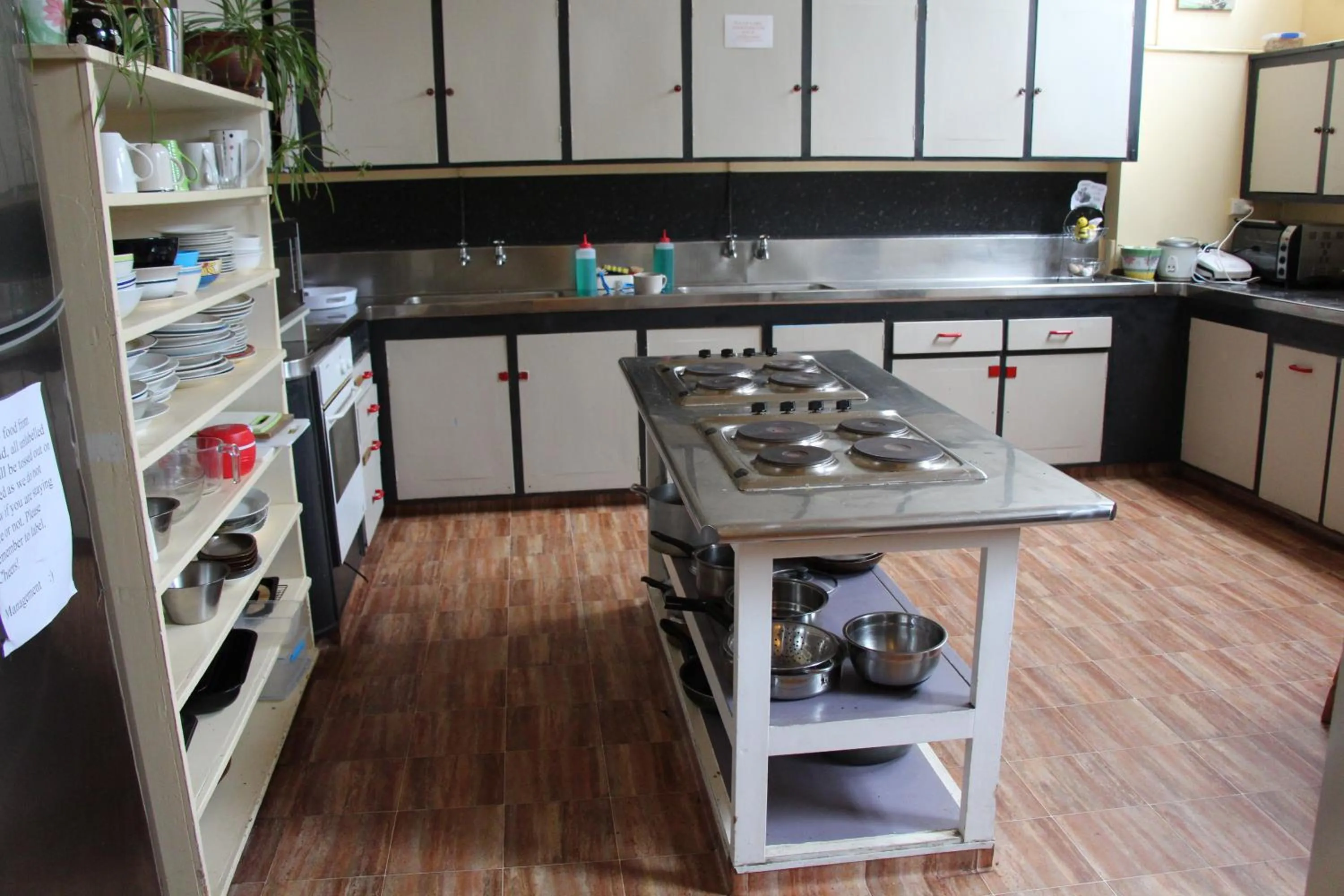 Kitchen or kitchenette in Chalet Backpackers