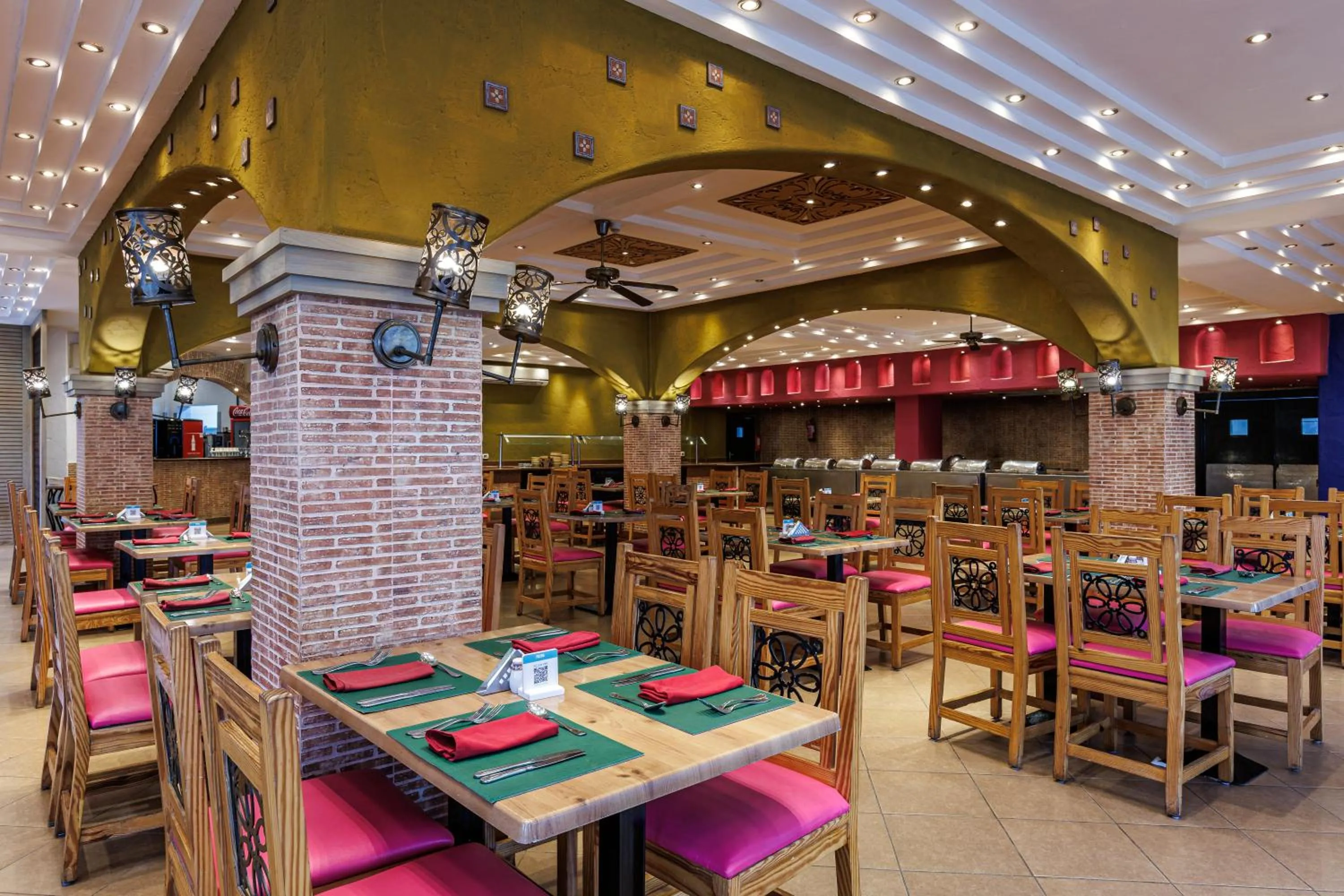 Restaurant/places to eat in Sunrise Royal Makadi Resort