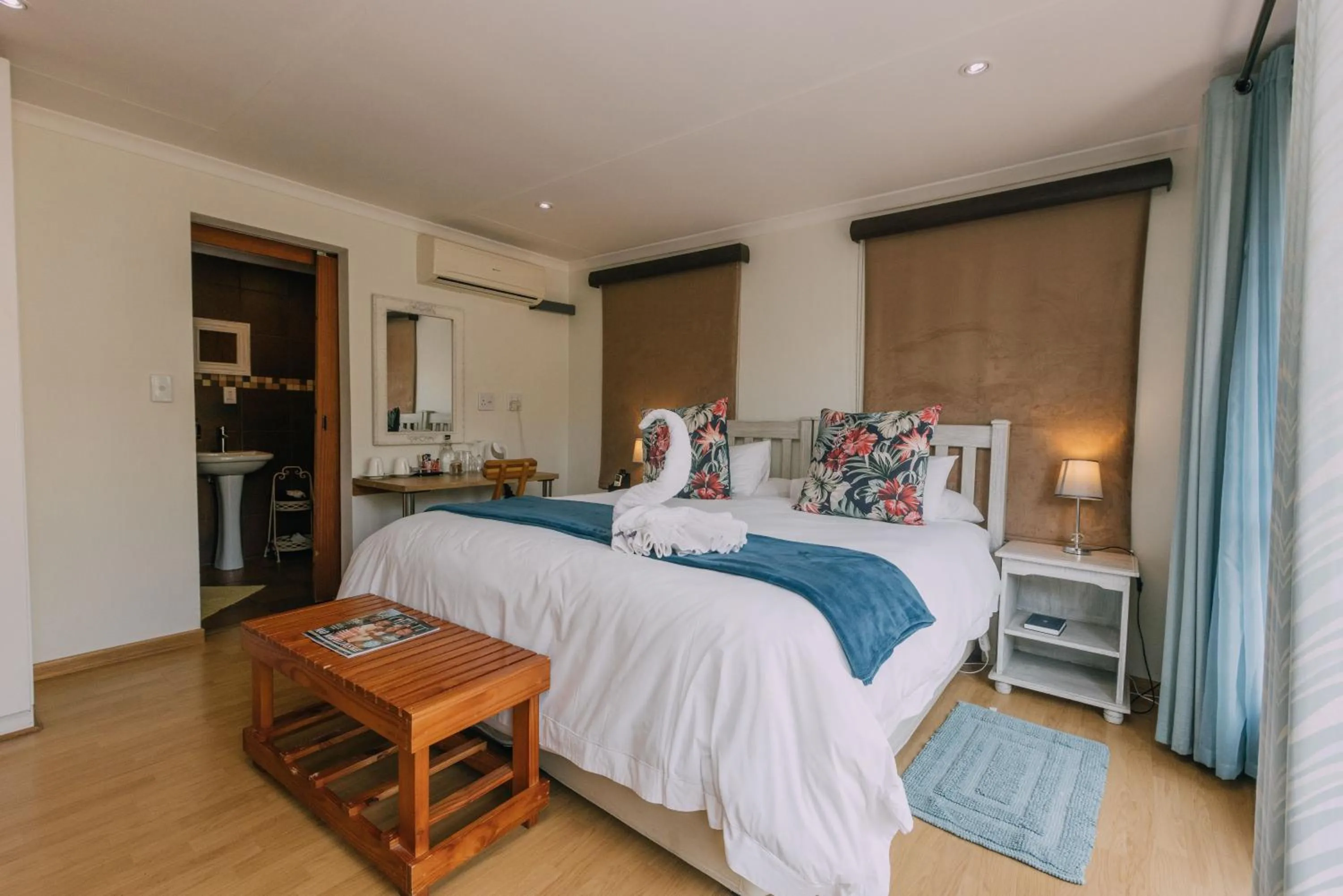 Bedroom, Bed in Beetleloop Guest House