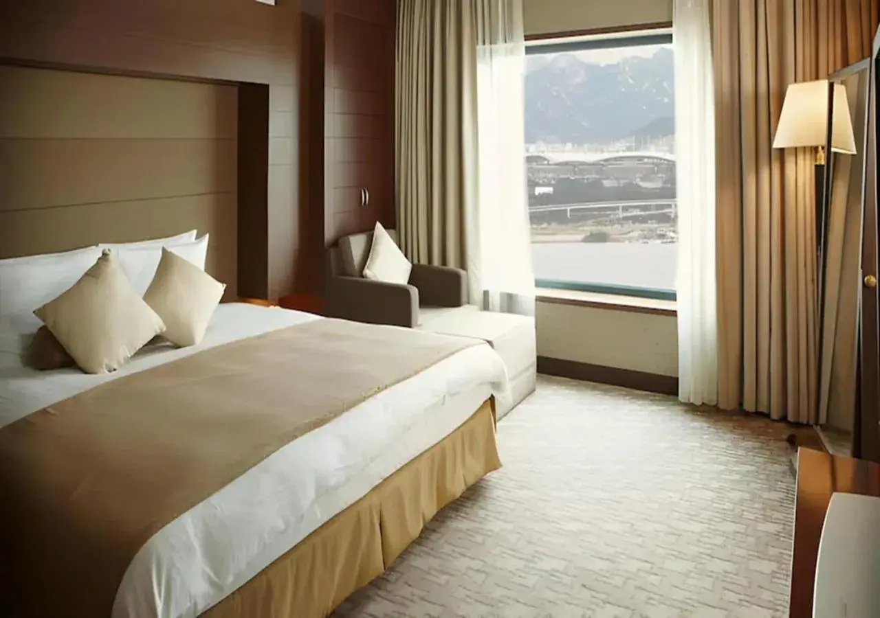 Business Double Room in Niagara Hotel Business Double Room in Niagara Hotel