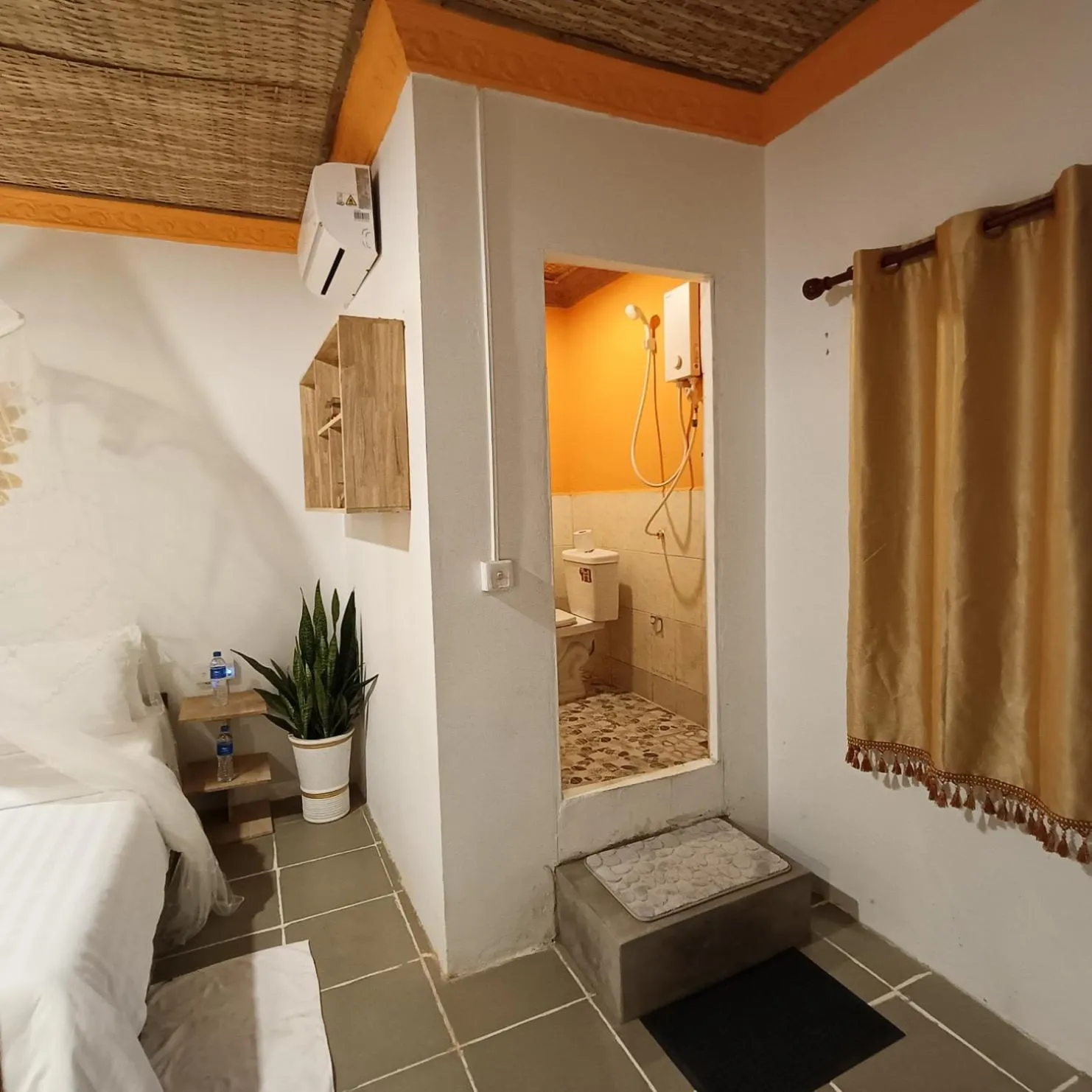 Toilet in Siem Reap Homesteading