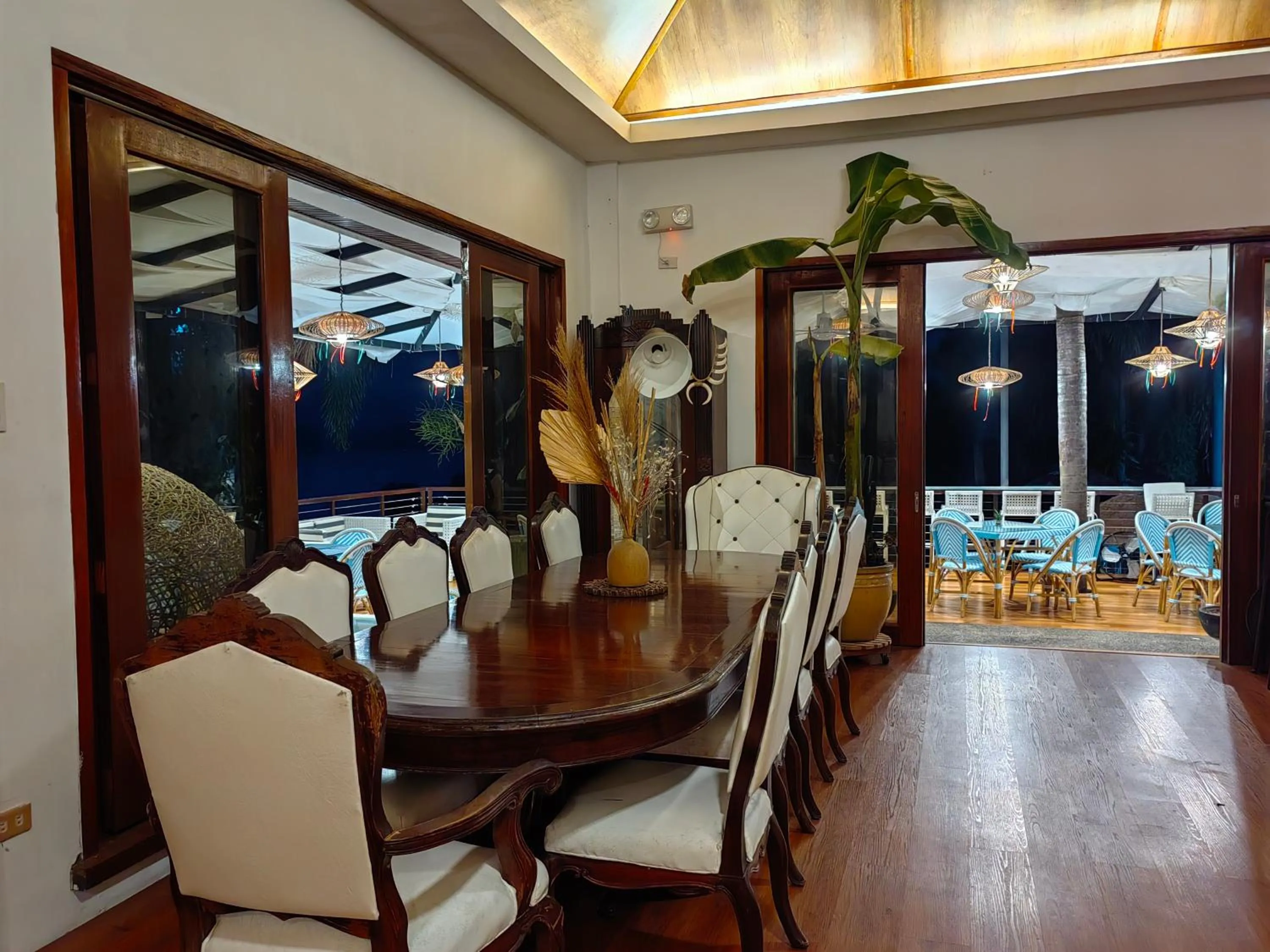 Restaurant/places to eat in Villas by Eco Hotels