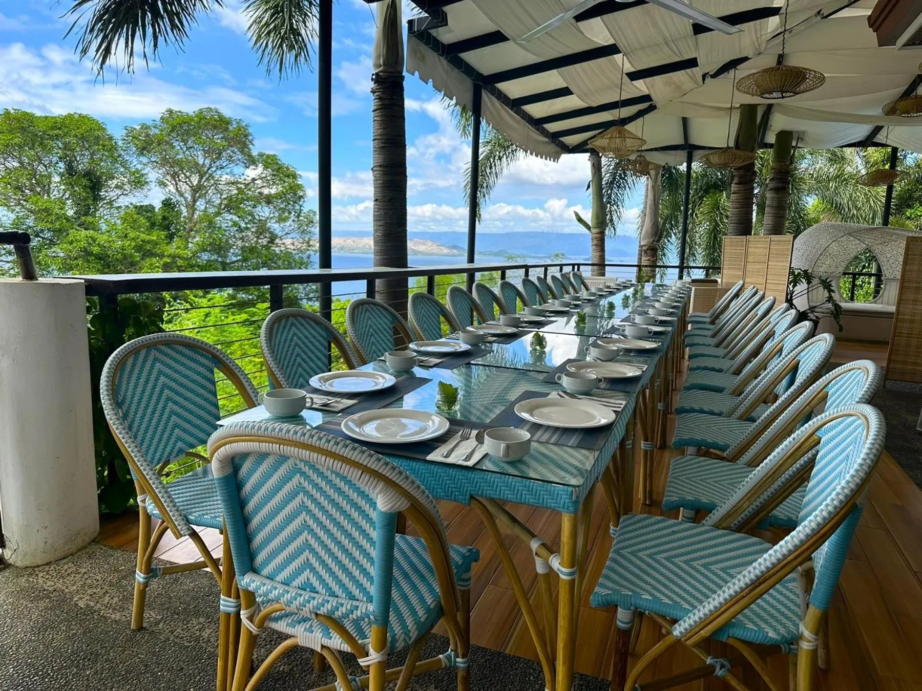 Restaurant/places to eat in Villas by Eco Hotels