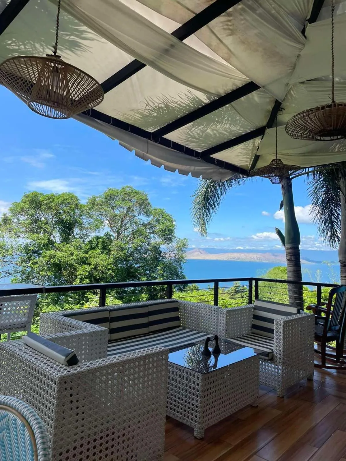 Restaurant/places to eat in Villas by Eco Hotels