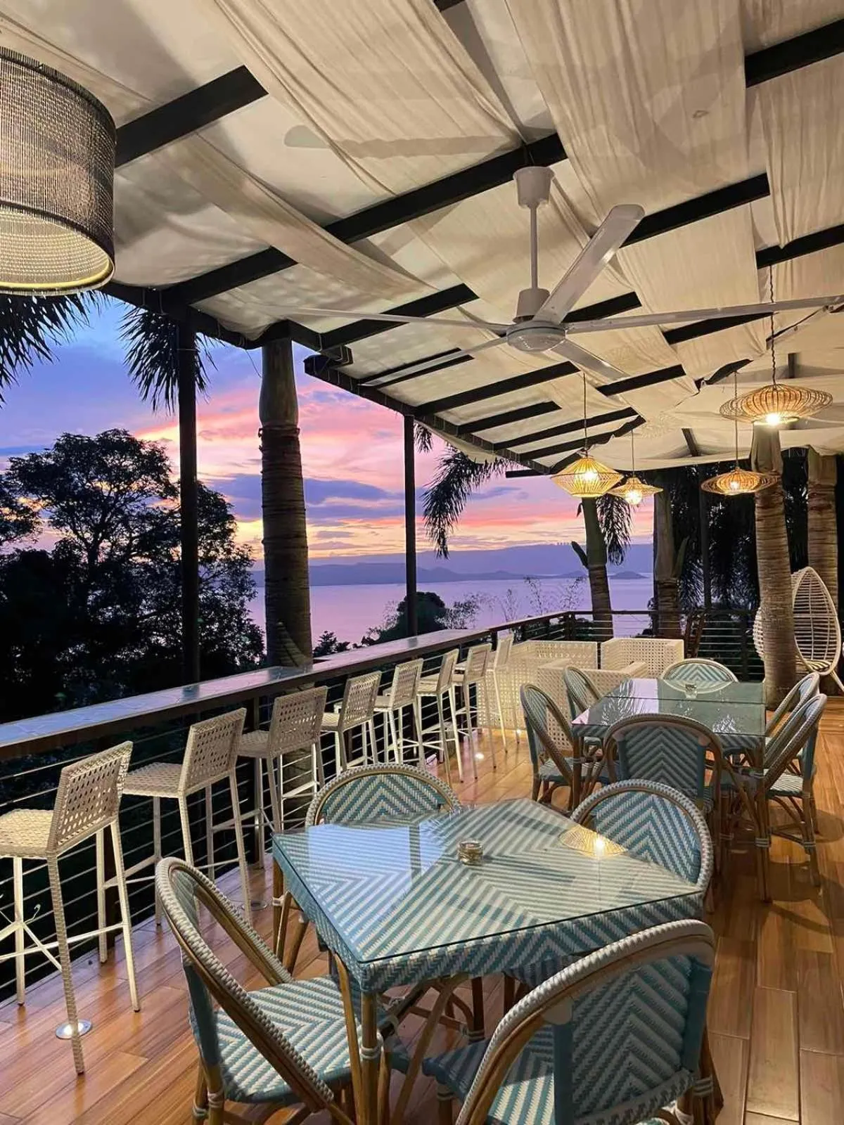 Restaurant/places to eat in Villas by Eco Hotels